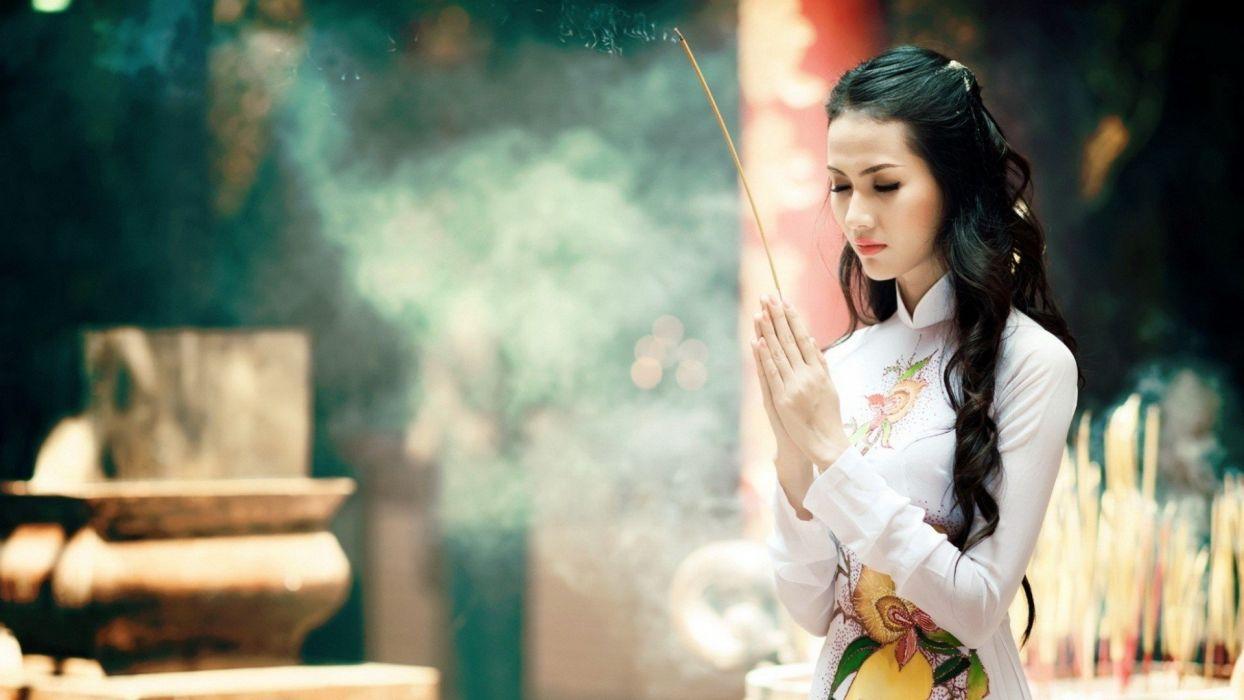 1244x700 Girl pray asian kimono aroma wallpaperx1080