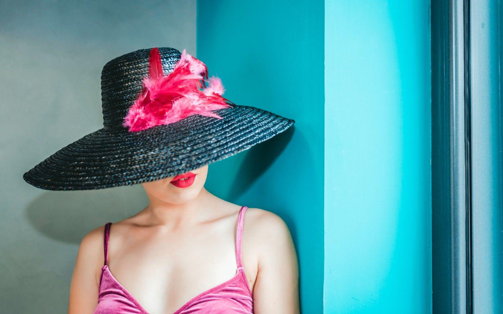 1680x1050 Woman 4K Wallpaper, American, Cami top, Hat, Girly, Red lips, Pink, 5K, 8K, People