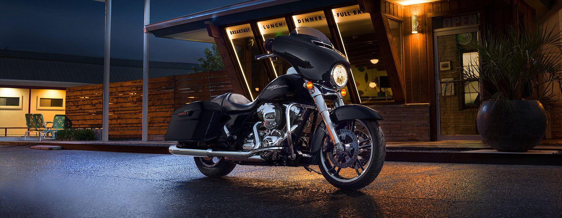 1806x700 Street Glide® Motorcycles. Coyote Harley Davidson®