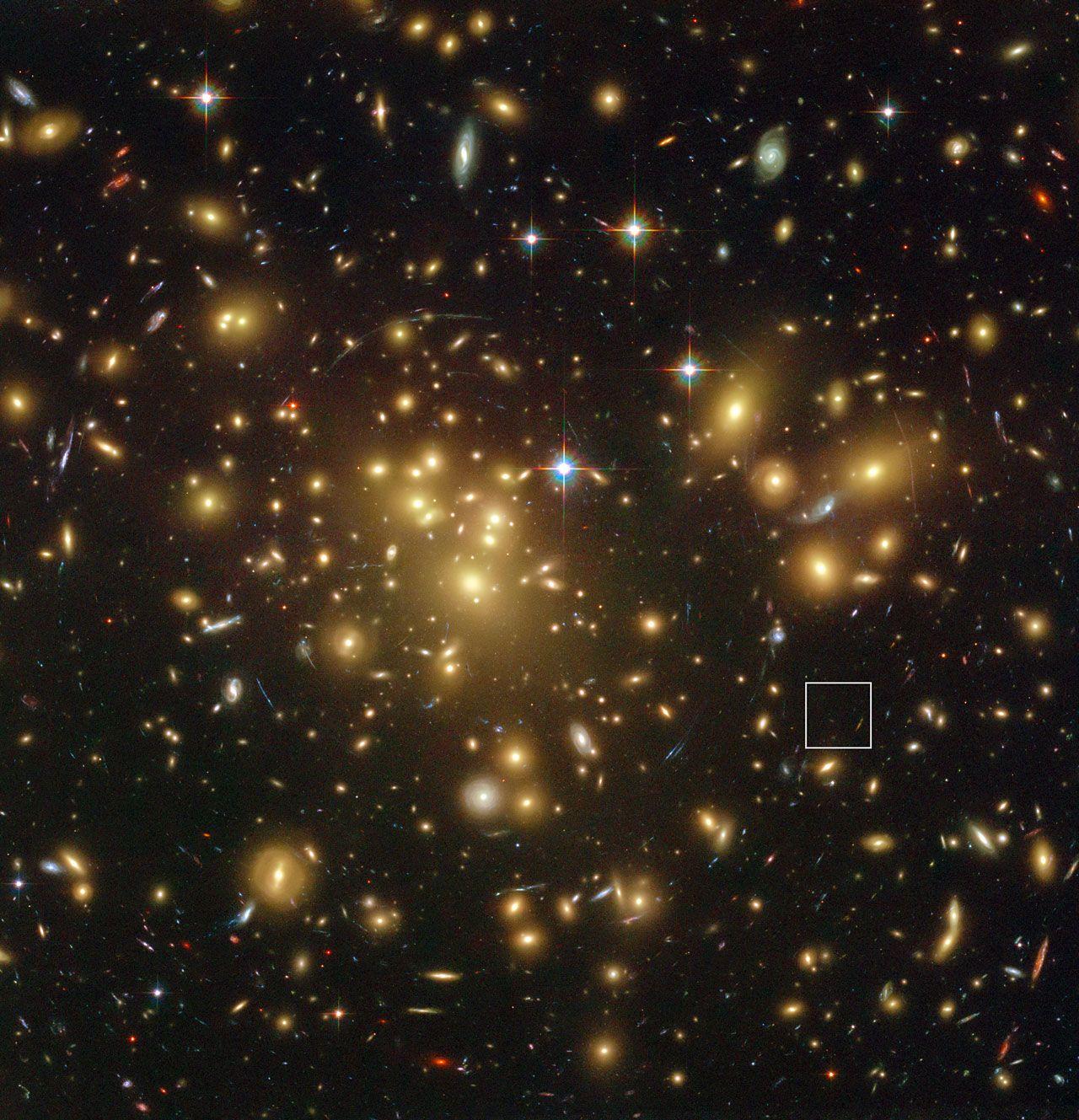 1280x1329 Location Of The Distant Dusty Galaxy A1689 ZD1 Behind The Galaxy Cluster Abell 1689 (annotated)