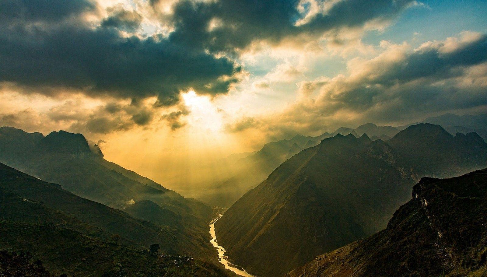 1600x910 Wallpaper Sunrise Scenery. HD Wallpaper. HD wallpaper