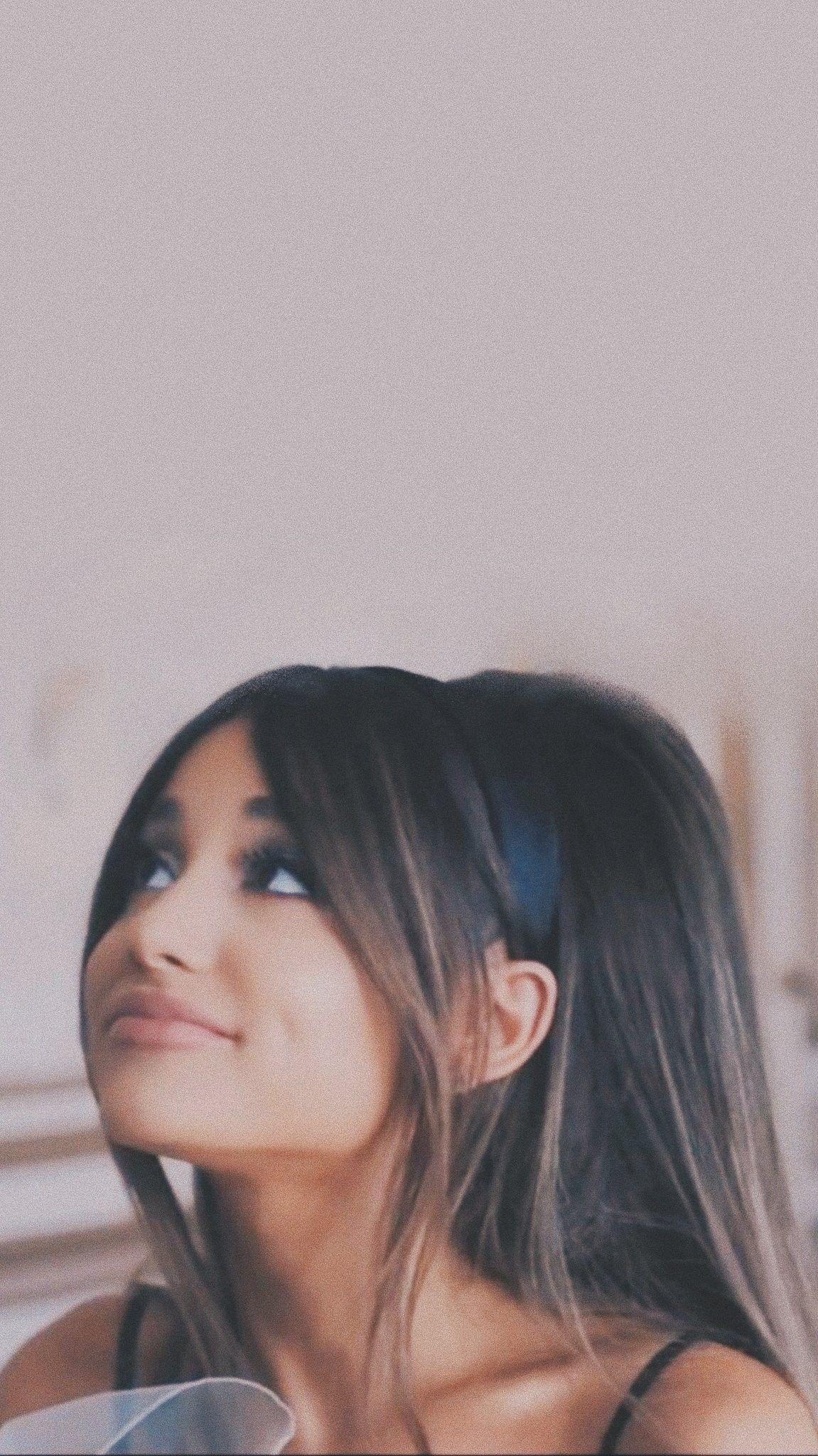 1151x2048 perfect celebs