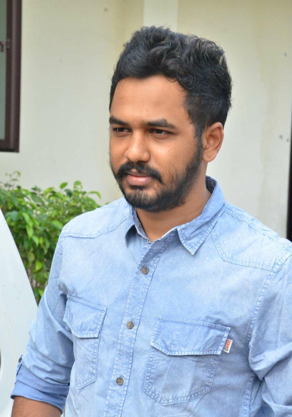 1024x1462 Hiphop Tamizha (Adhi) Cool And Handsome Photo Collection.co.in