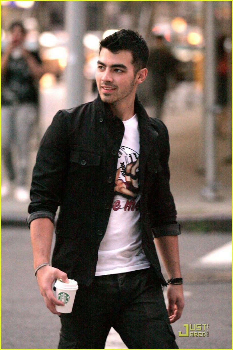 816x1222 Joe Jonas' Choice Karaoke Song? Anything From 'Grease'!: Photo 424834. Joe Jonas, Jonas Brothers Picture. Just Jared Jr