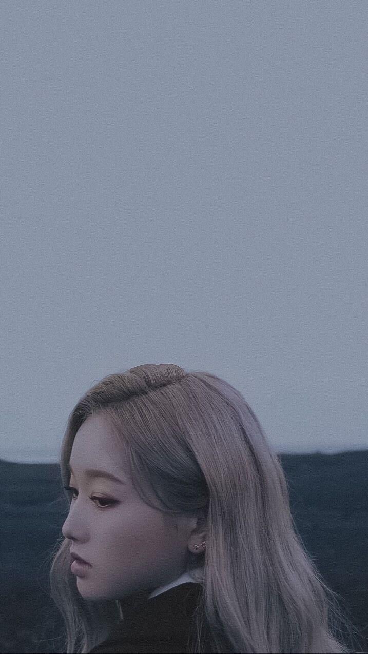 717x1275 girls