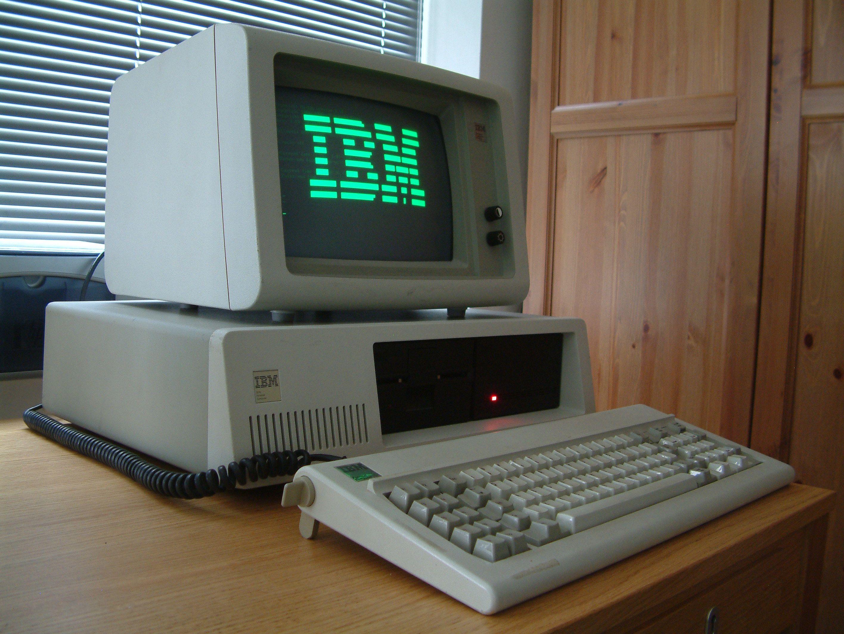2832x2128 IBM Personal Computer XT
