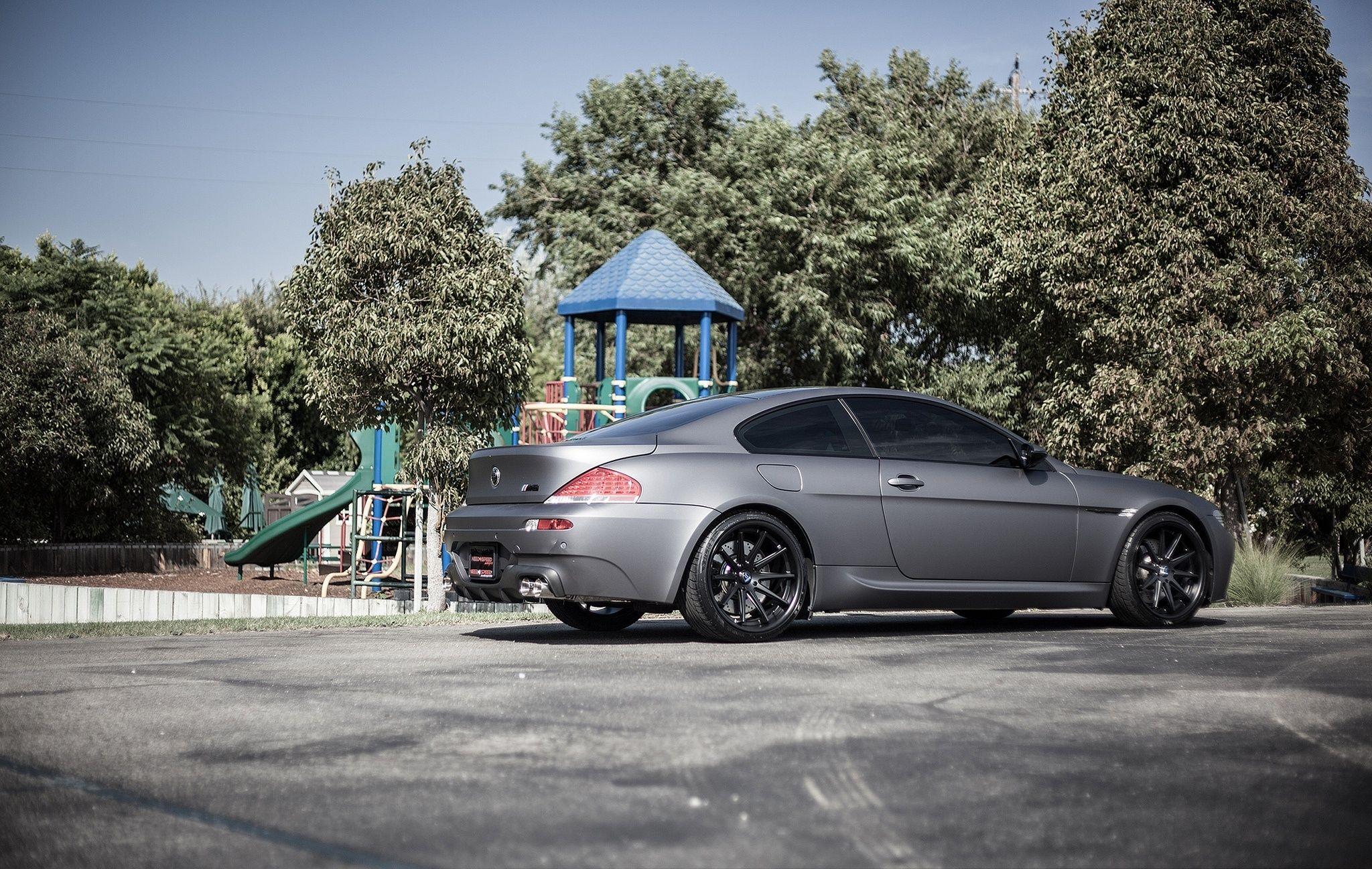 2048x1296 High definition image of bmw, wallpaper of m e63
