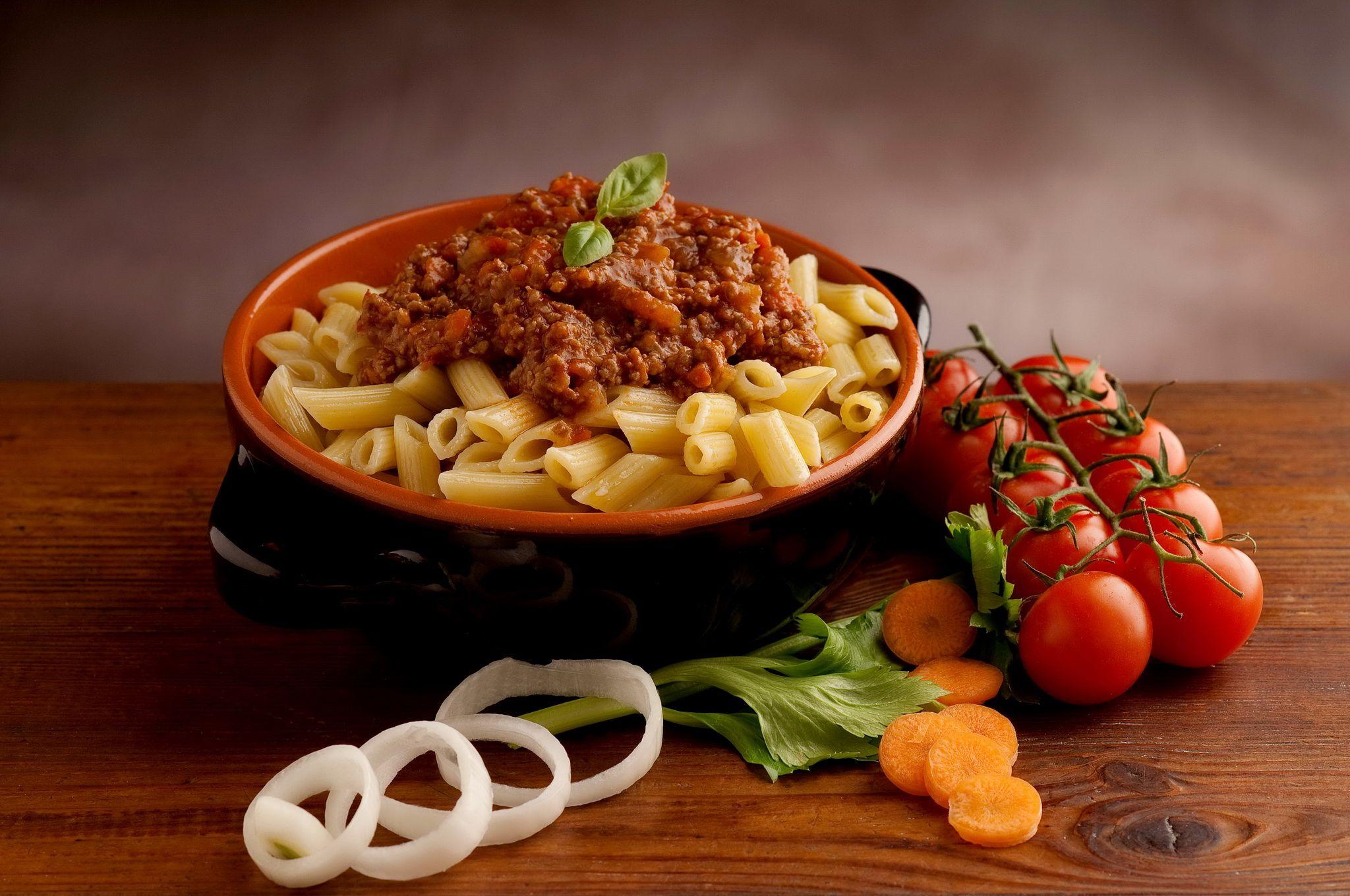 2048x1360 Pasta Tomatoes Food The second dishes 2048x1360