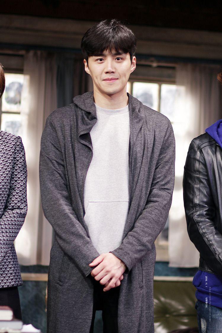 750x1125 Kim Seon Ho Wallpaper