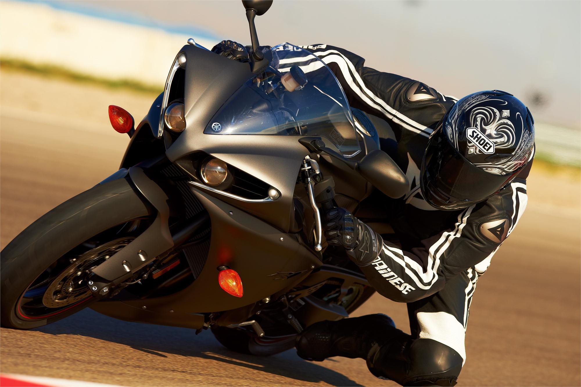 2000x1333 Yamaha YZF R1 Wallpaper, Vehicles, HQ Yamaha YZF R1 PictureK Wallpaper 2019