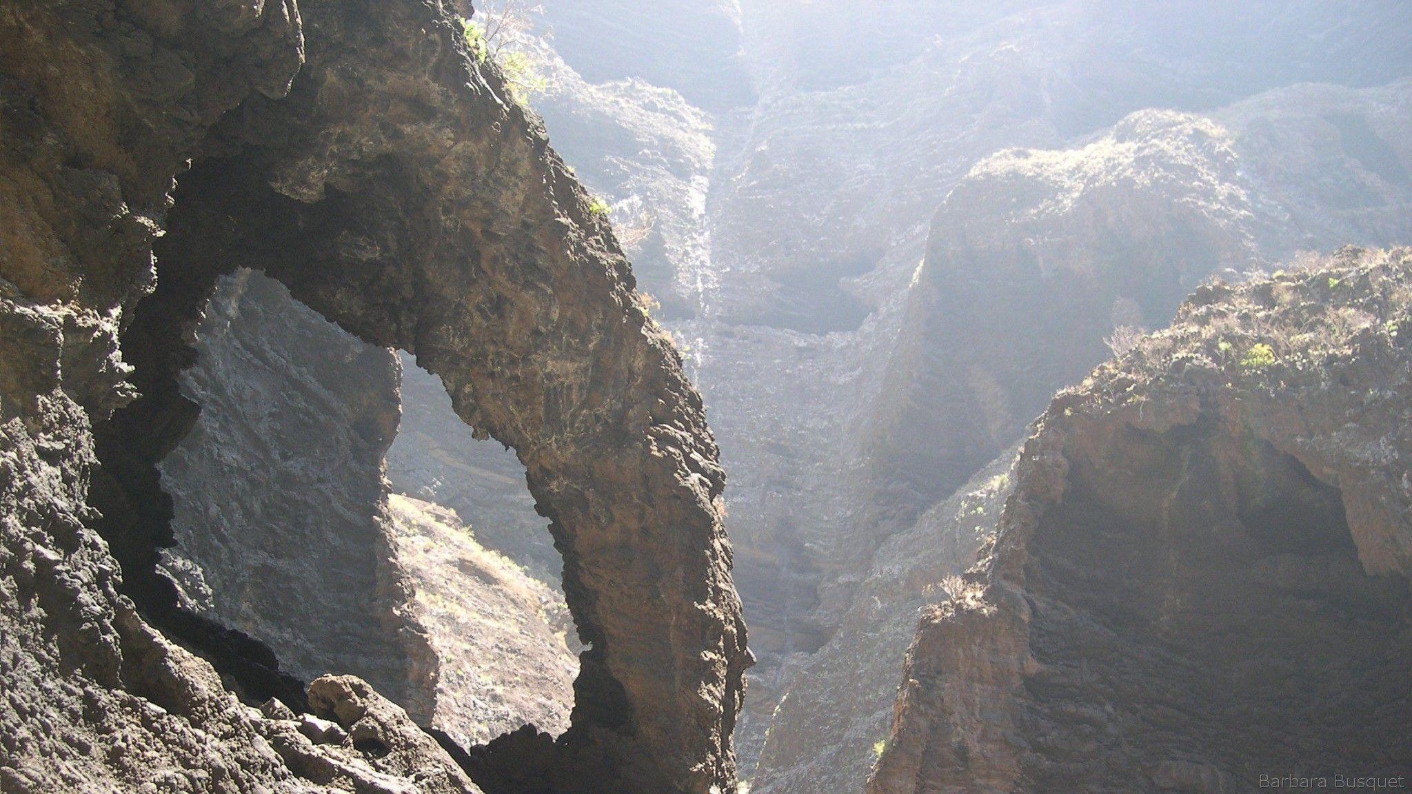 2048x1152 Masca Gorge on Tenerife's HD Wallpaper