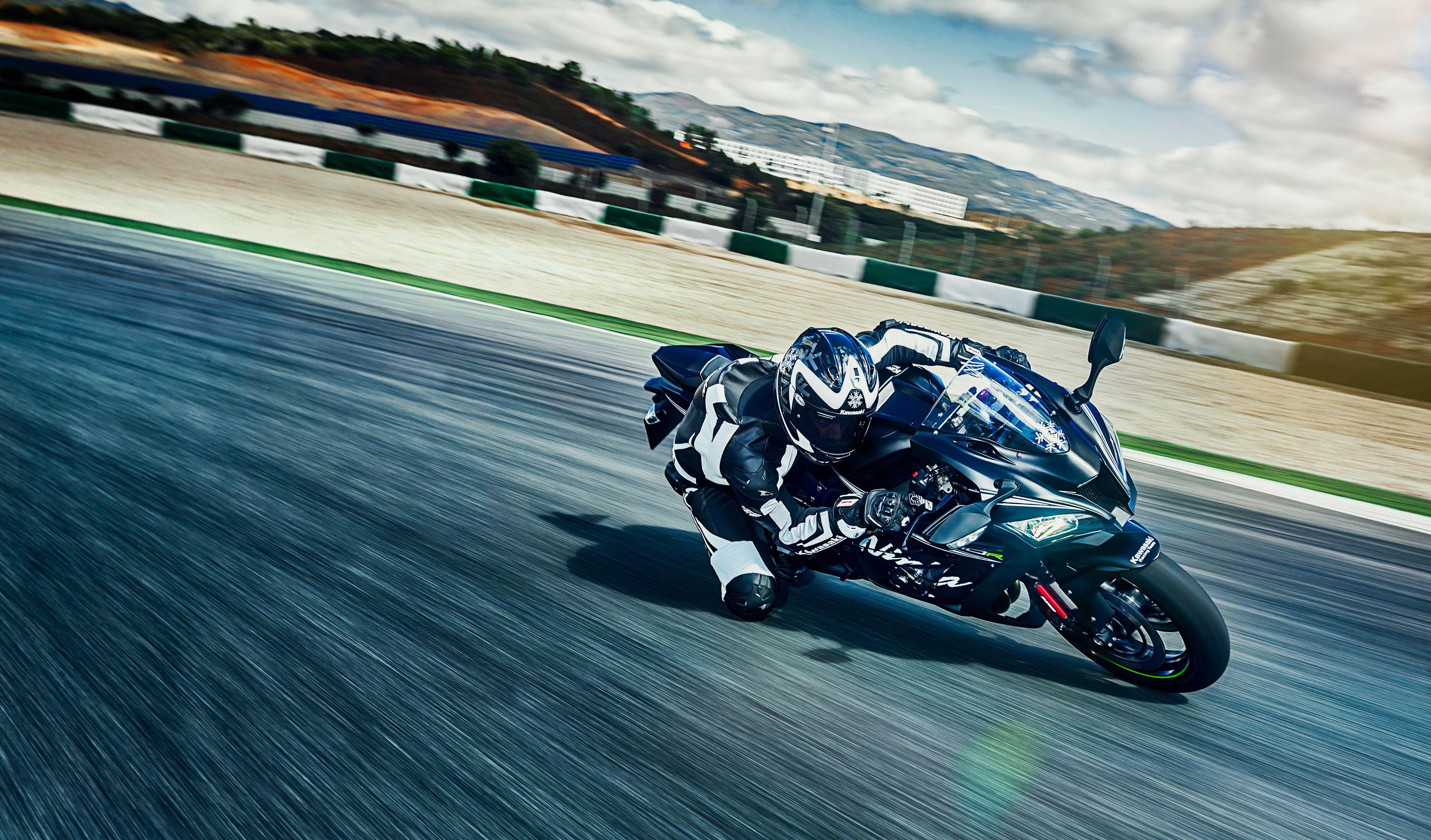 4096x2406 Kawasaki Ninja ZX 10R 4K Wallpaper, Winter Test Edition, Racing Track, Bikes