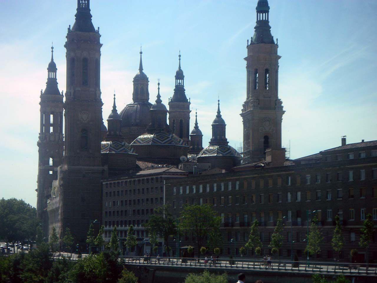 1280x960 Monuments: Basilica Cathedral Spain Aragon Religious Spain Virgin