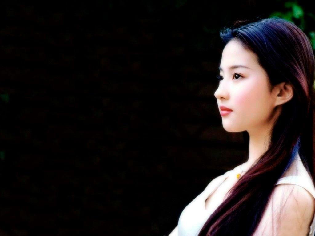 1024x768 Chinese Girl Wallpaper