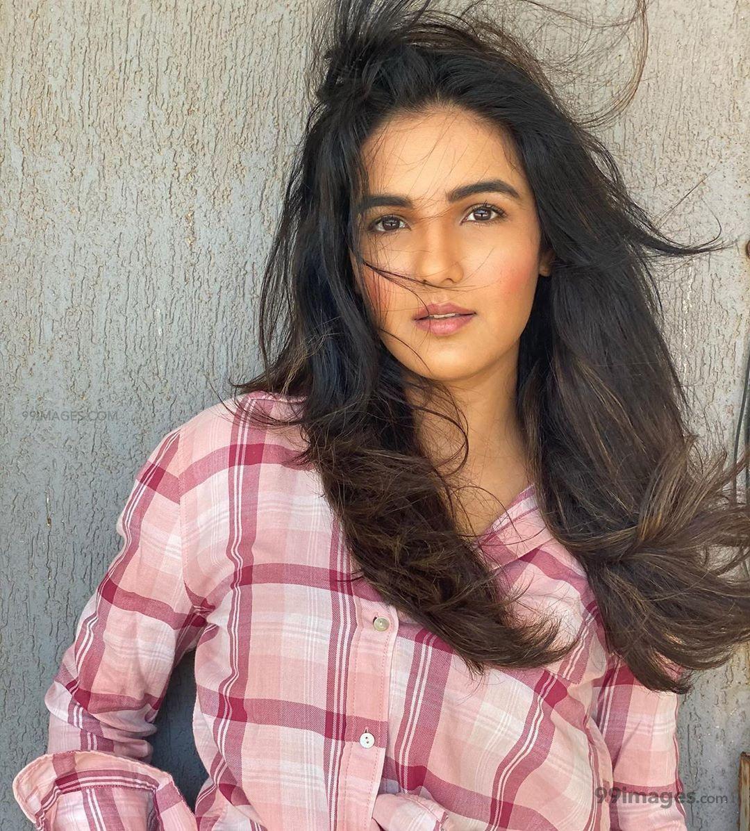 1080x1196 Jasmin Bhasin HD Wallpaper (Desktop Background / Android / iPhone) (1080p, 4k) (1080x1196) (2020)