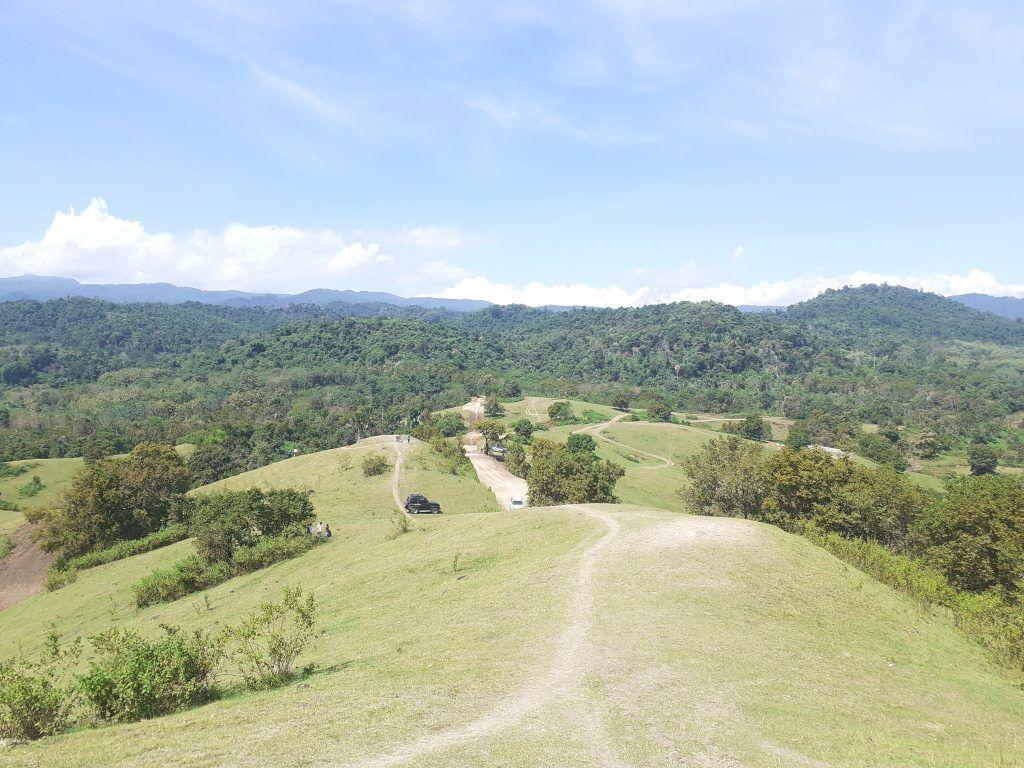 1024x768 Visit Teletubbies Hill in Labuan Bajo. Komodo One Click Tour