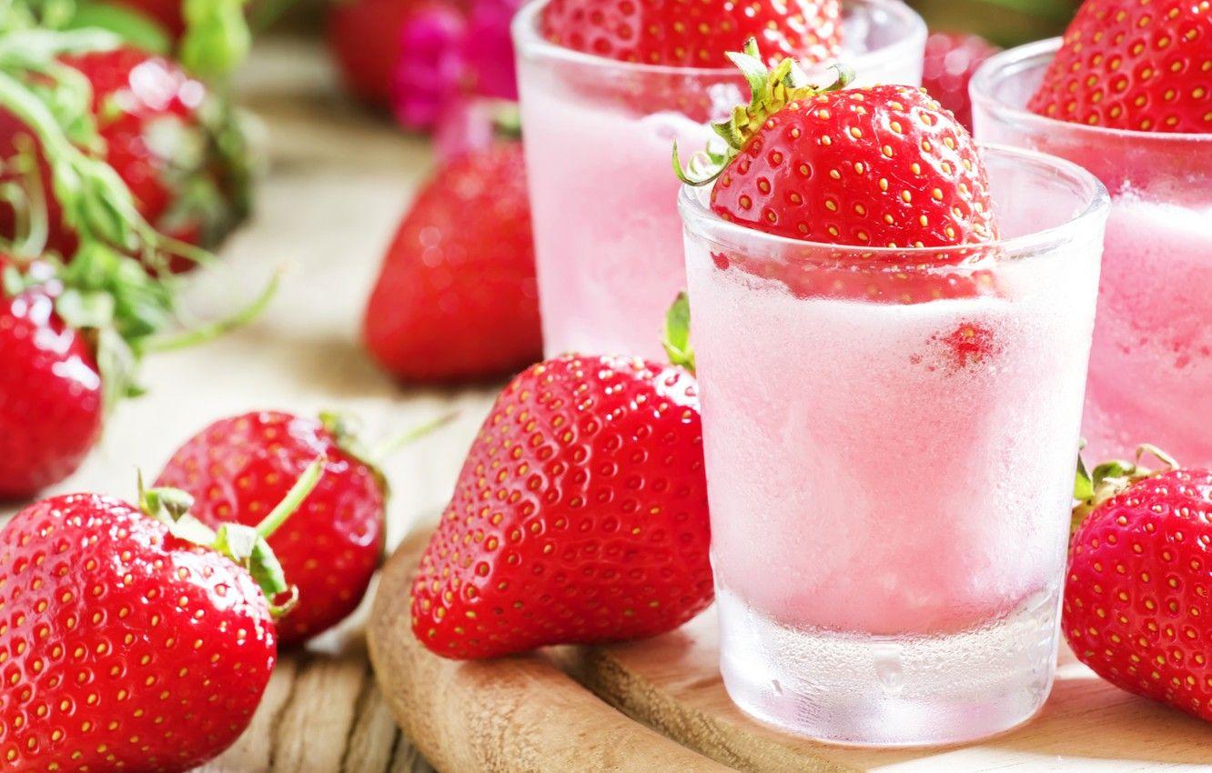 1332x850 Wallpaper berries, strawberry, glasses, drink, smoothies image for desktop, section еда