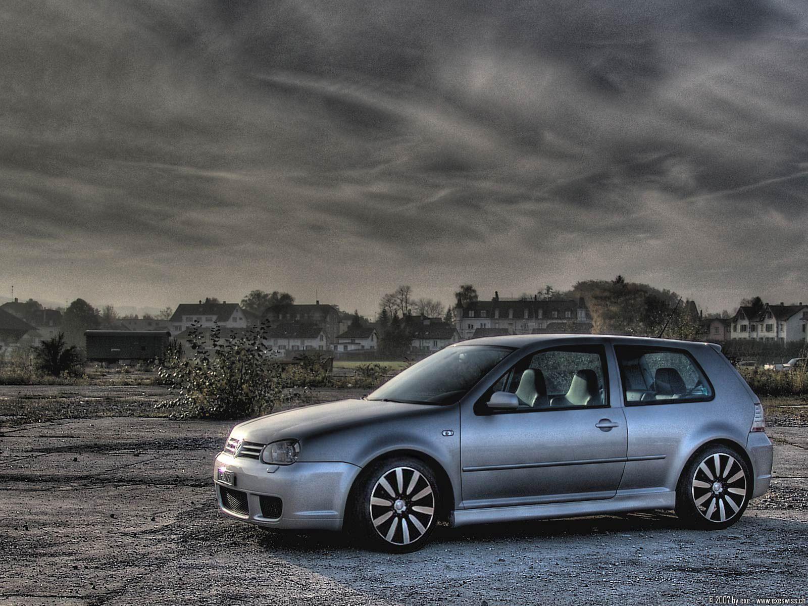 1600x1200 VW Golf IV R32 Windows 7 Cars Desktop Wallpaper. Car Wallpaper. Windows 10 Wallpaper