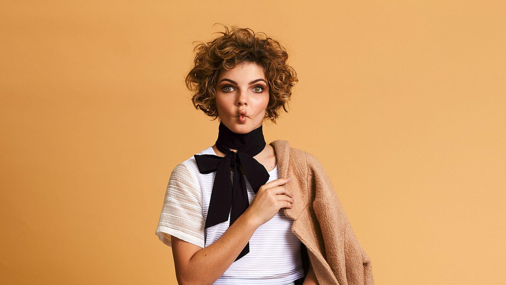 1920x1080 Camren Bicondova Desktop Wallpaper 58553 1920x1080px