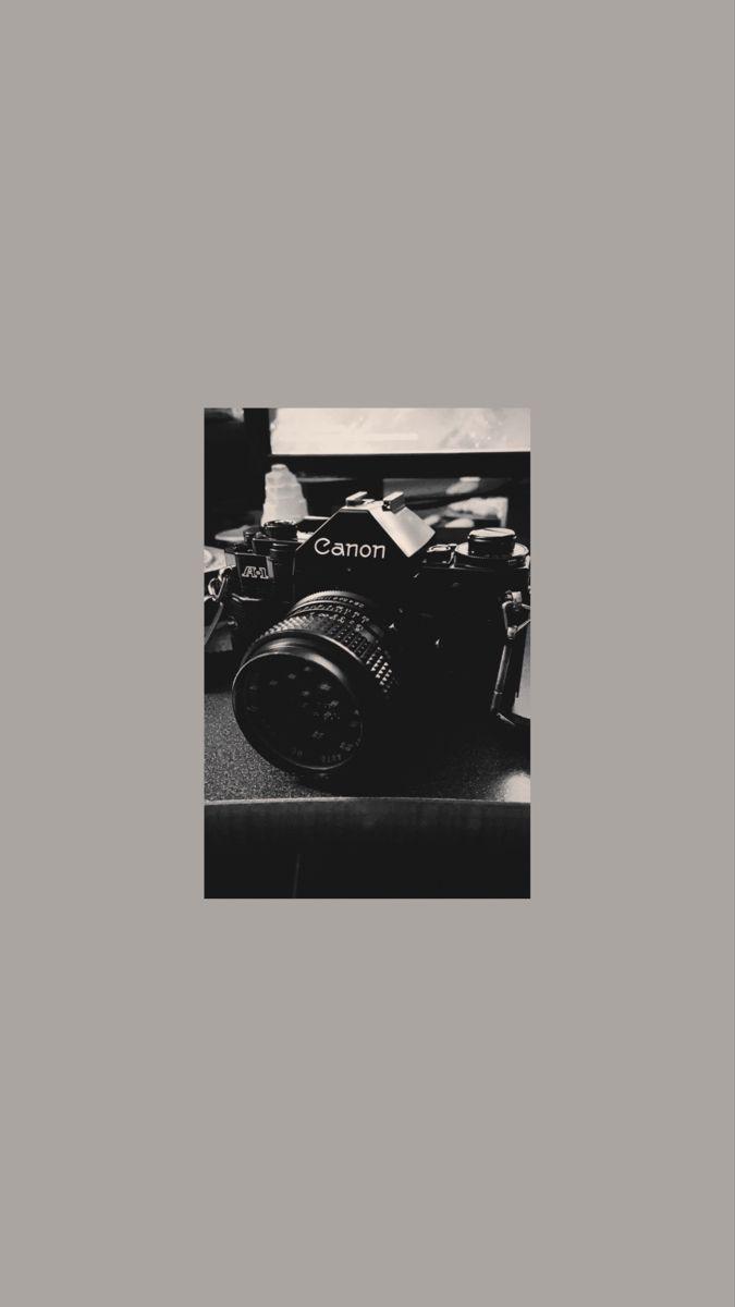 Black Camera | Camera wallpaper, Iphone 5 wallpaper, Stylish camera