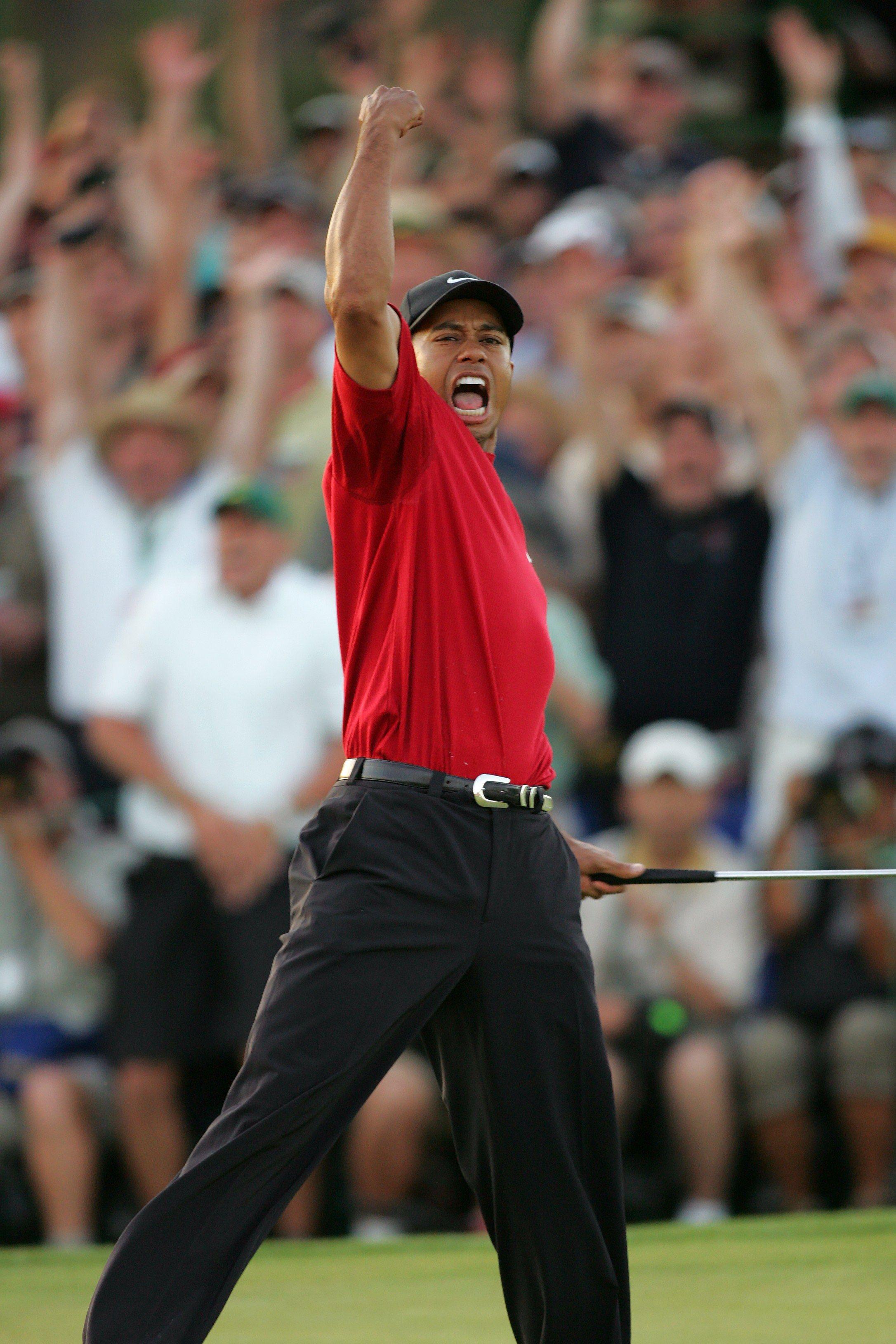 Details more than 74 tiger woods wallpaper - in.cdgdbentre