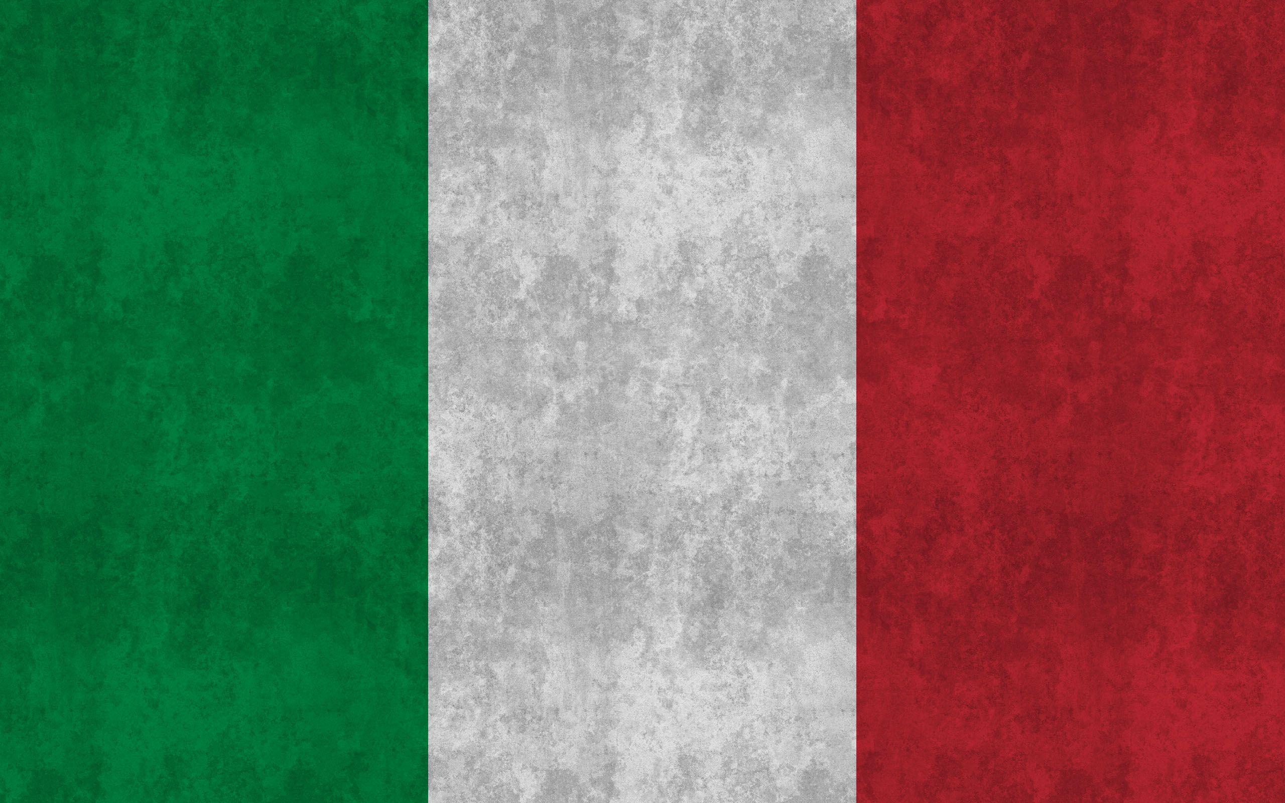 2560x1600 Italian Flag Wallpaper