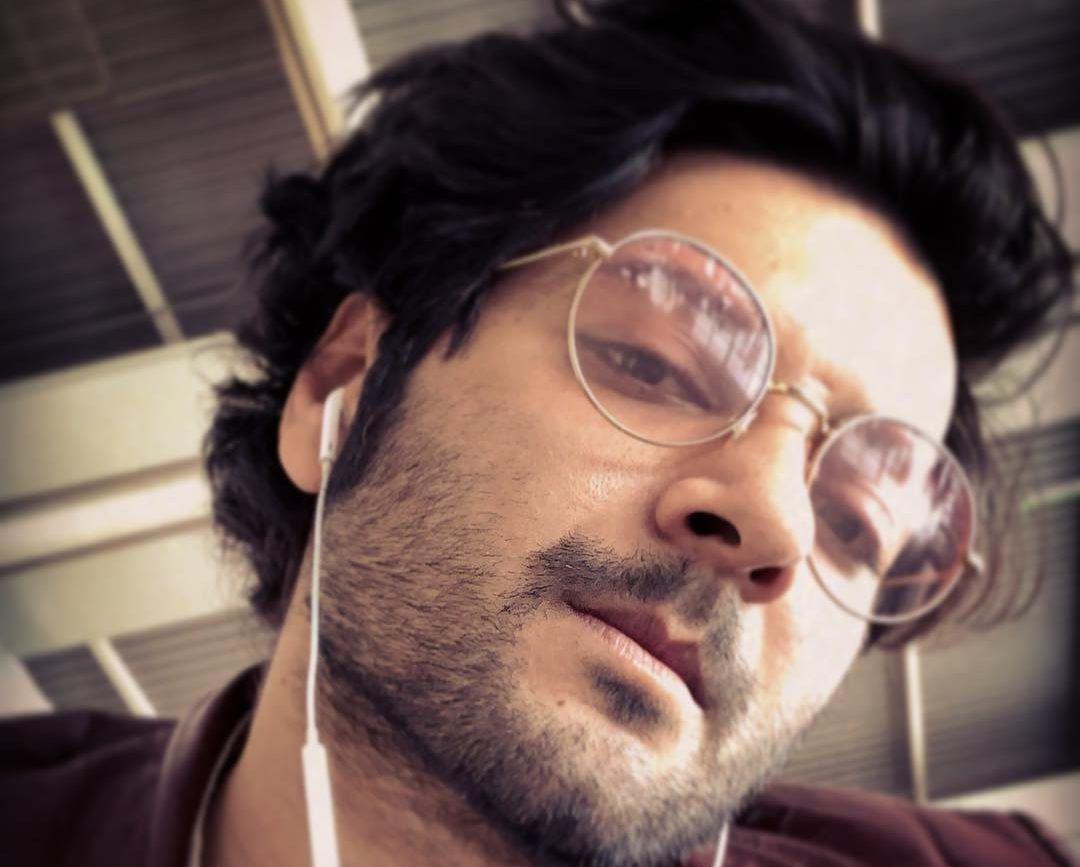 1080x867 Nude Photo Of 'Mirzapur' Star Ali Fazal Leaked On The Internet: Lifestyle, Food, Travel, Fashion, Weddings, Bollywood, Tech, Videos & Photo