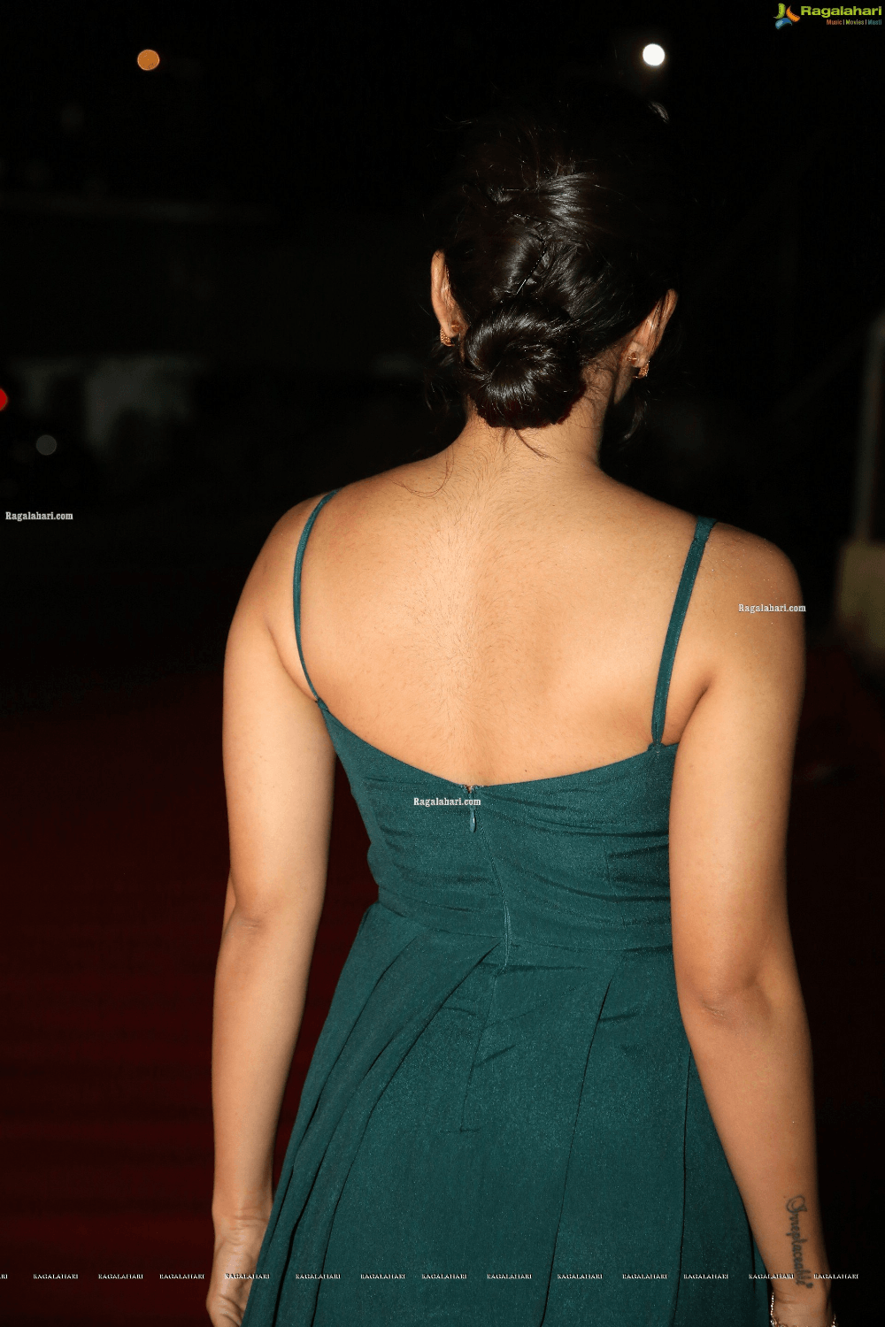 1000x1500 Rashmika Mandanna At Bheeshma Movie Pre Release Event (HD). Actresses, Sleeveless Gown, Actress Pics
