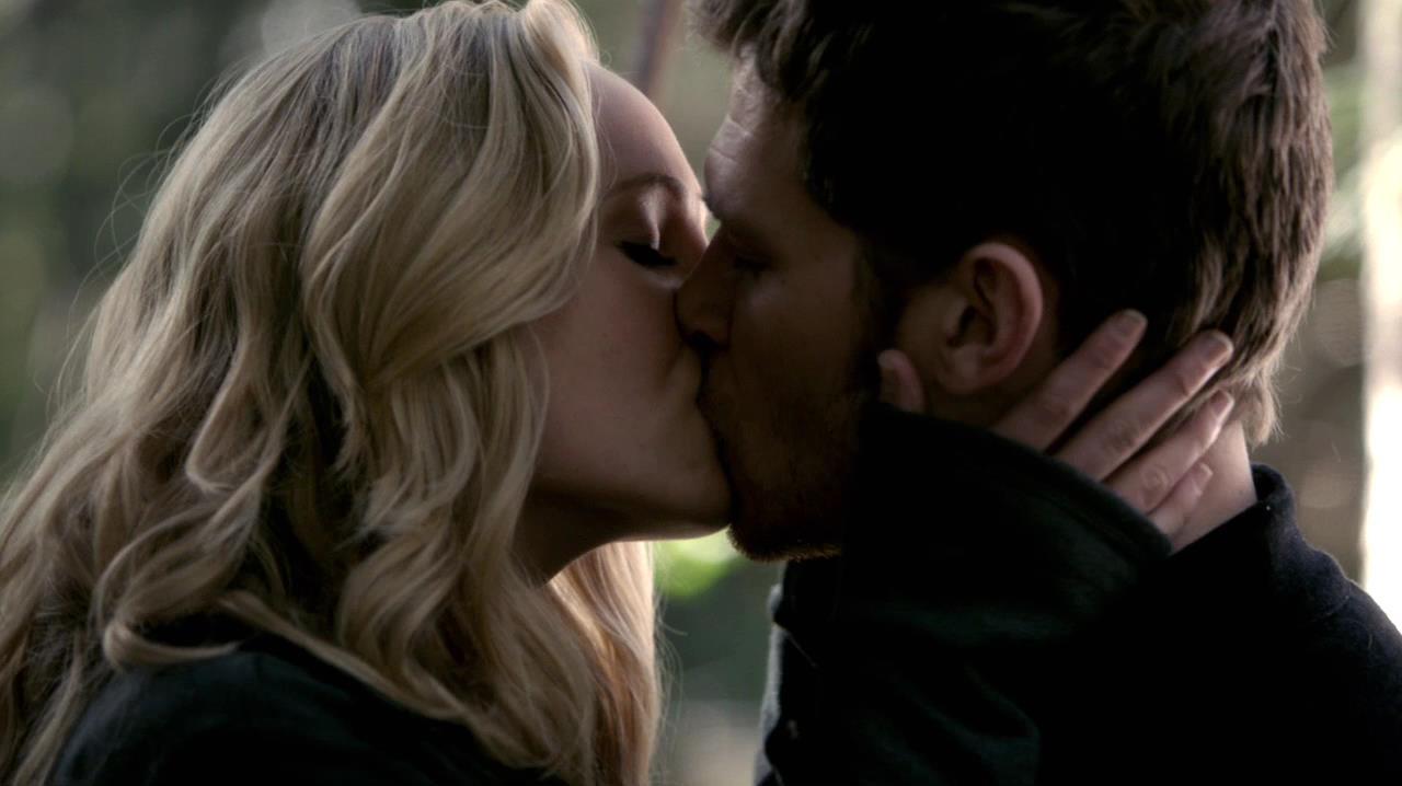 1280x718 Klaroline Fans Need 'The Vampire Diaries'' Caroline To Go To 'The Originals' Already