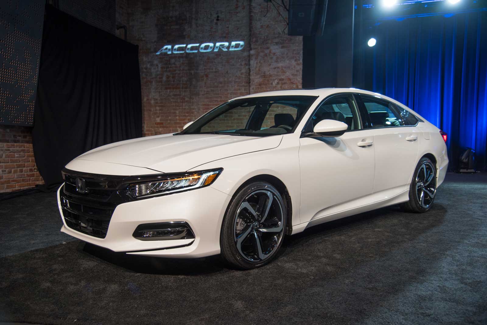 1600x1068 Honda Accord Turbo 2018 HD Wallpaper