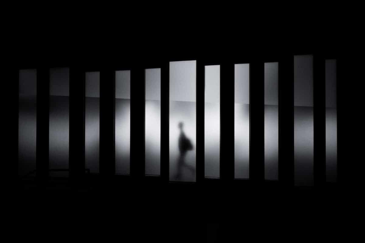 1200x800 Modern Black and White Wallpaper for Dramatic Designs
