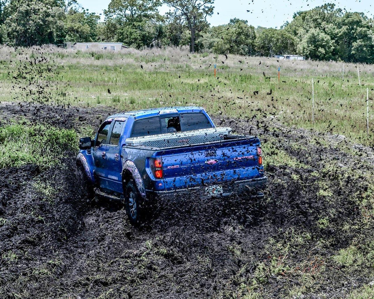 1280x1024 MUD BOGGING 4x4 Offroad Race Racing Monster truck Race Racing. Desktop Background