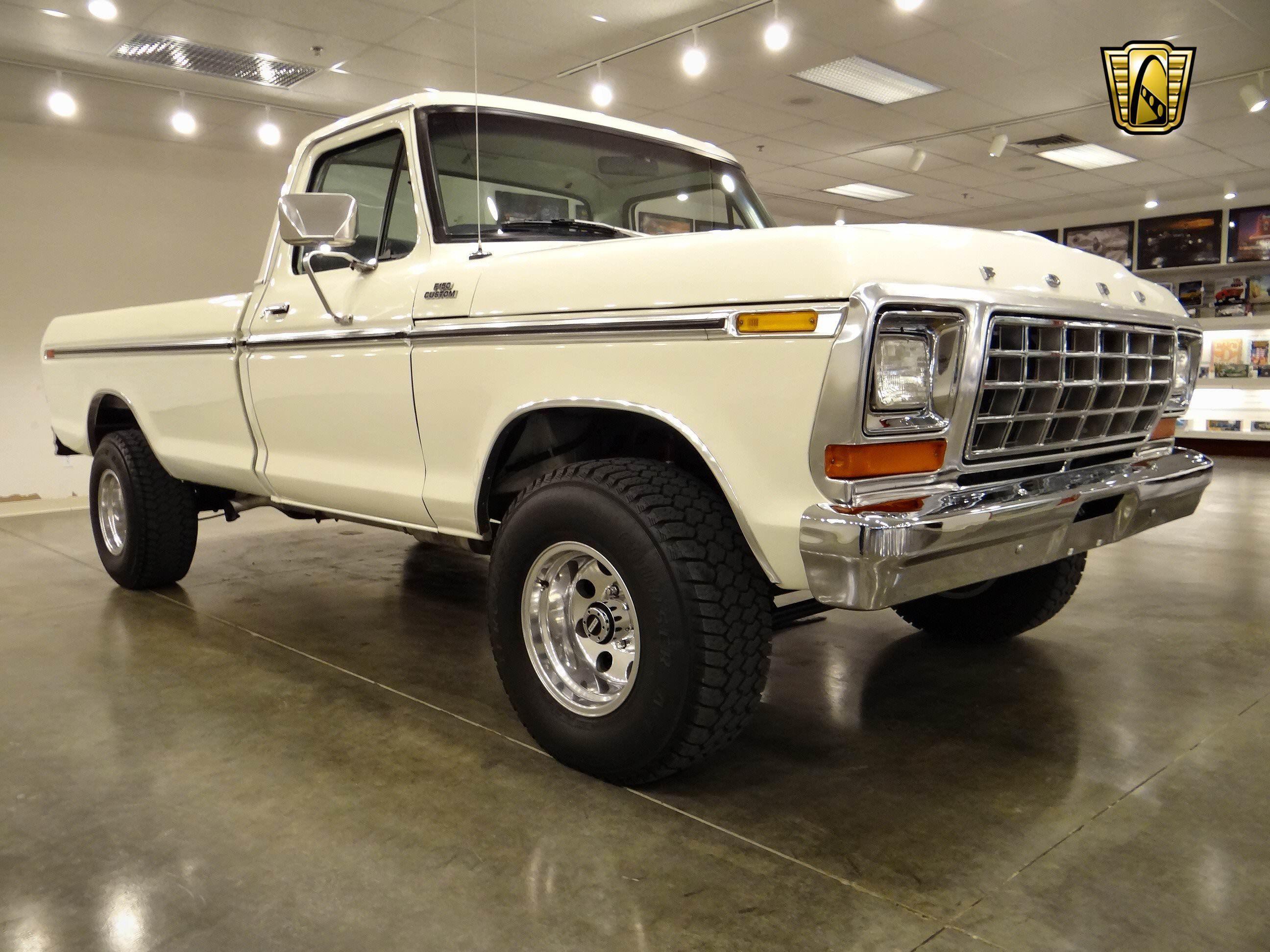 2592x1944 Ford F150 4x4 pickup (22) wallpaperx1944