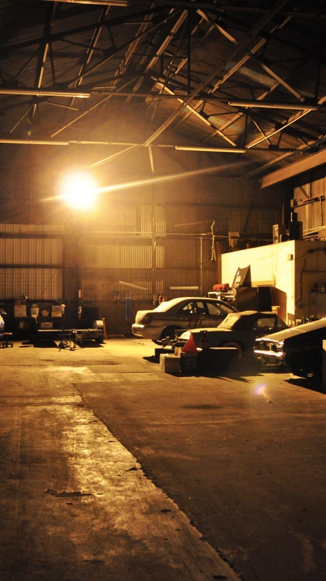 1080x1920 Garage Wallpaper