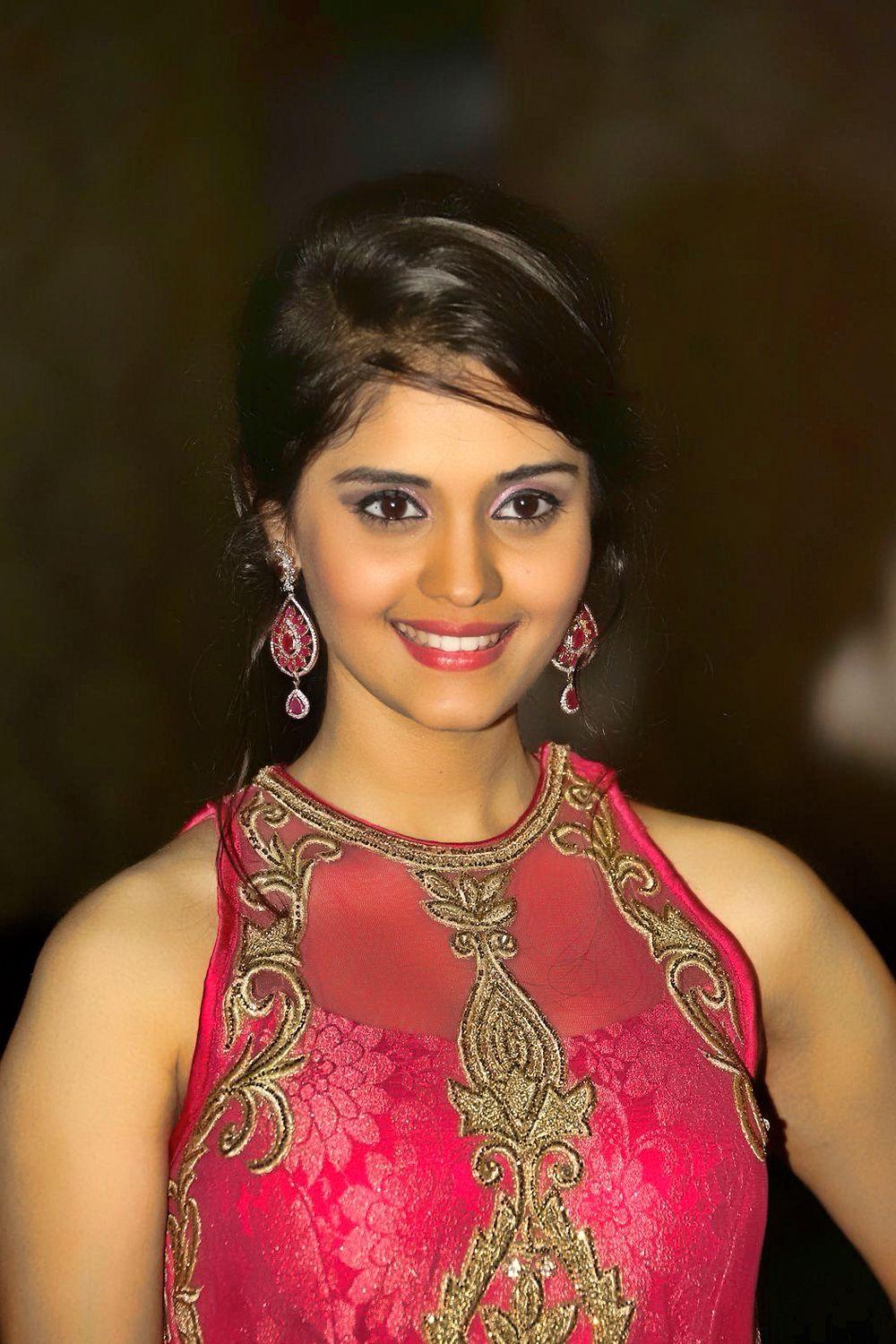 Telugu Actress HD Wallpapers - Top Free Telugu Actress HD Backgrounds