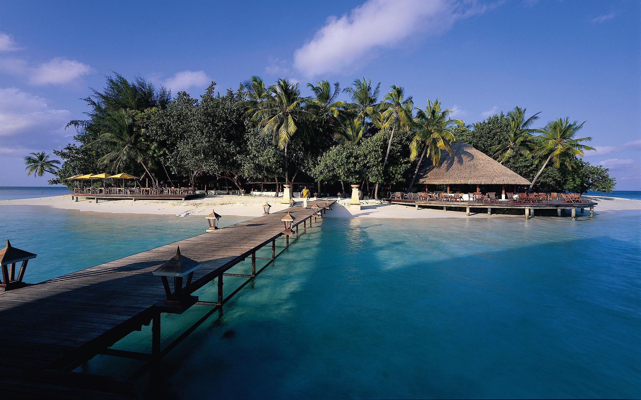 2560x1600 Angsana Resort Maldives wallpaperx1600