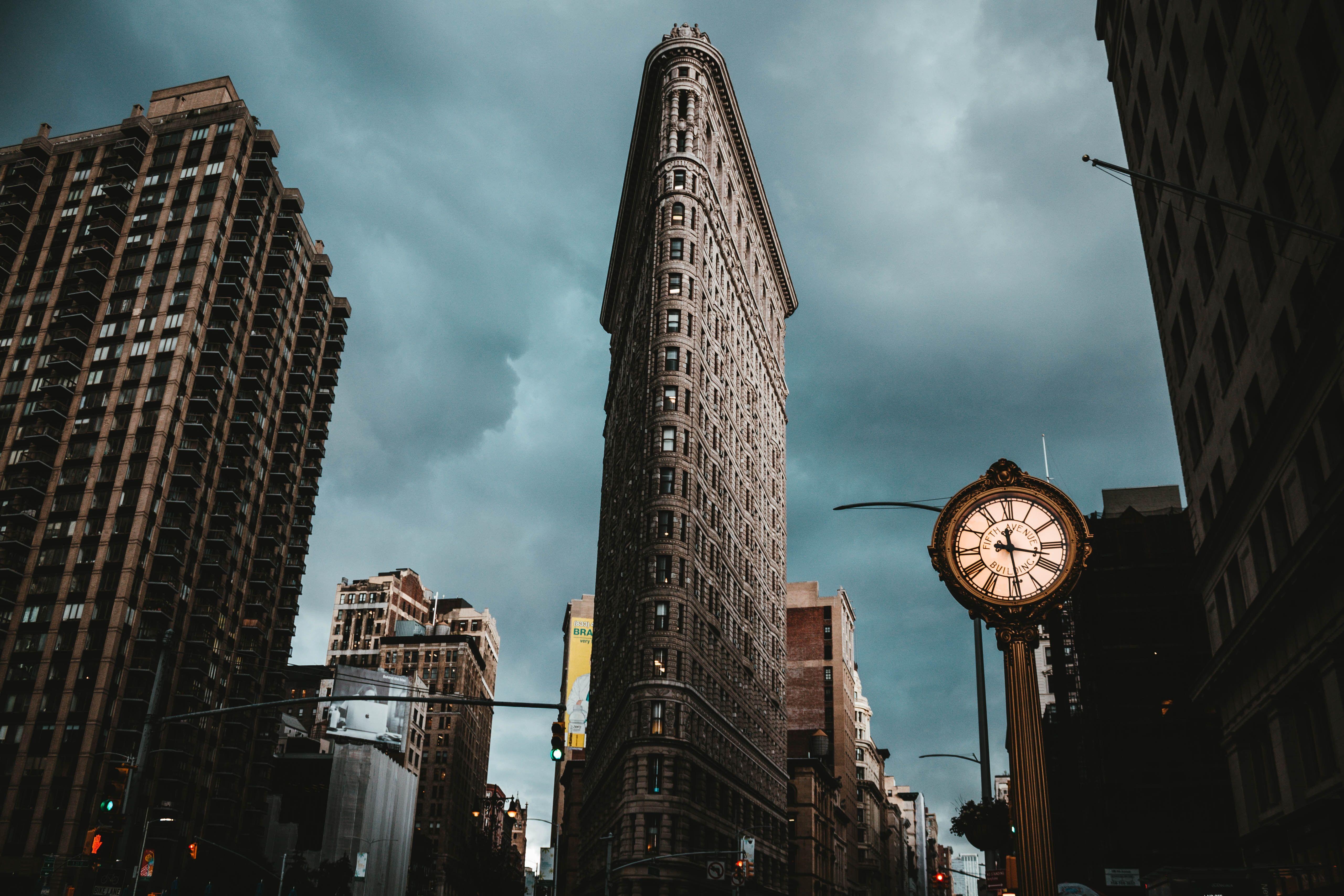 5122x3415 Wallpaper Building
