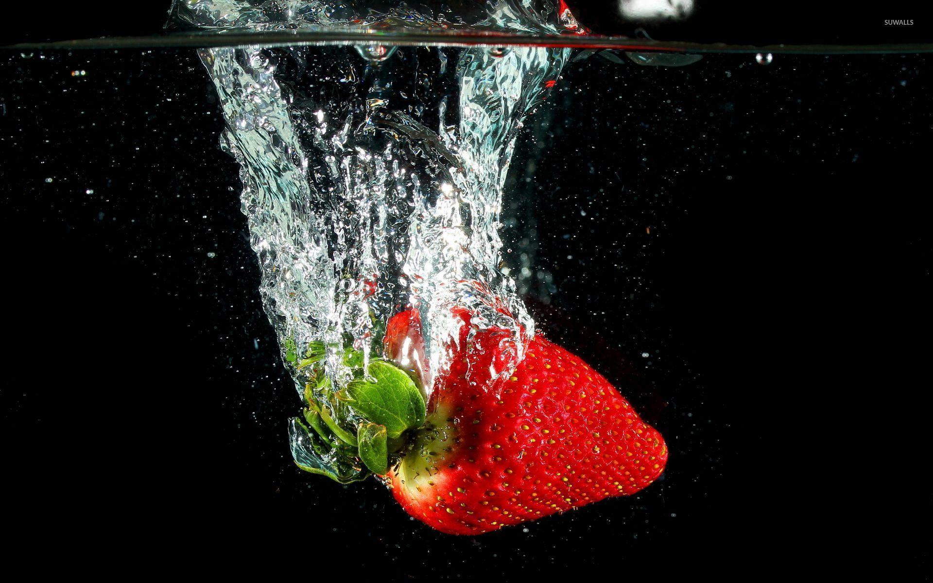 1920x1200 Strawberry sunk in the water wallpaper wallpaper