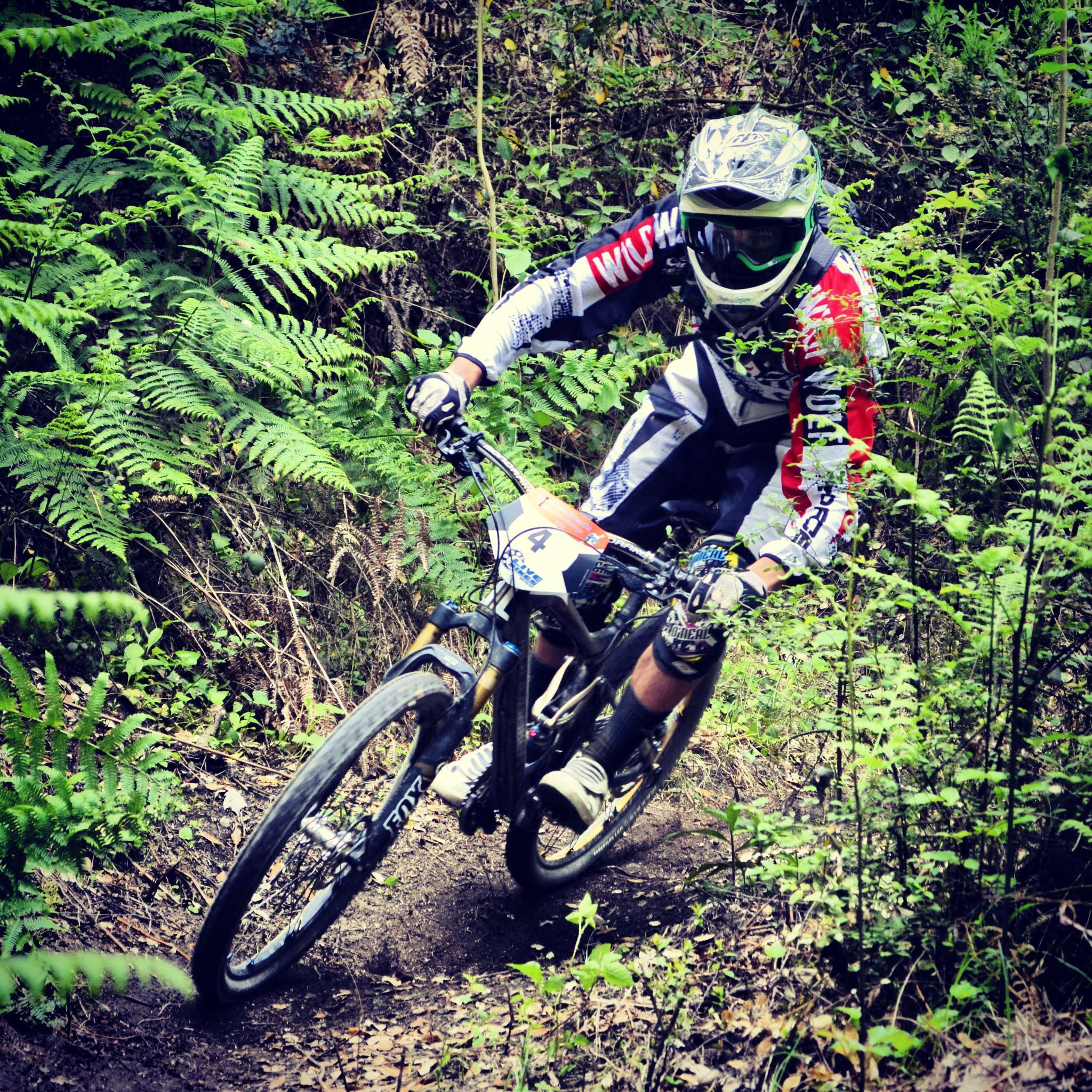 2048x2048 First Enduro Championship in Riudarenes, Catalonia