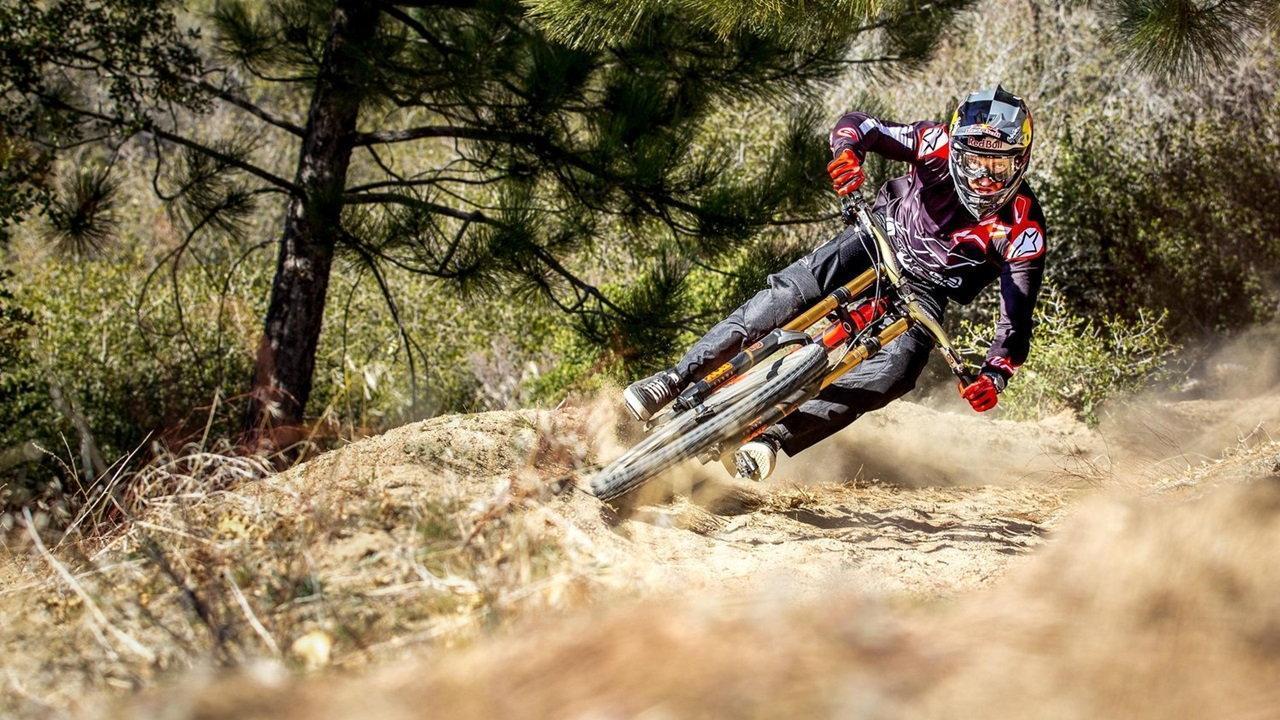 1280x720 Downhill MTB Wallpaper for Android