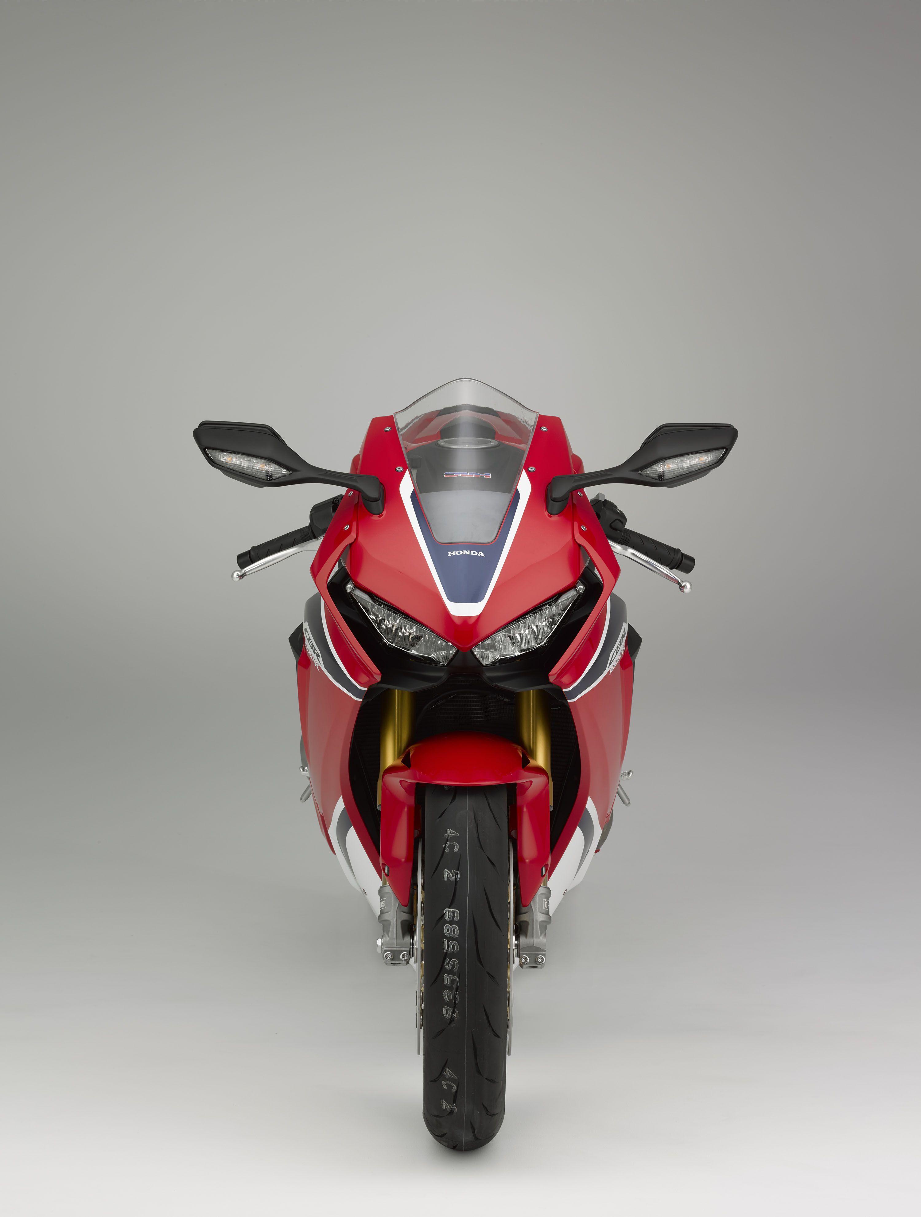 3000x3962 Honda CBR1000RR SP: All the Photo We Could Get Our Hands On
