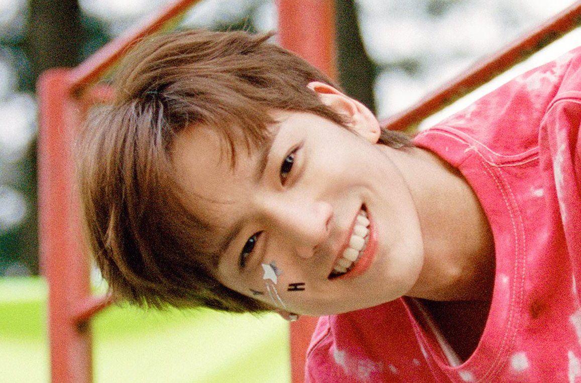 1157x763 Younghoon (The Boyz) Profile Pop Database /