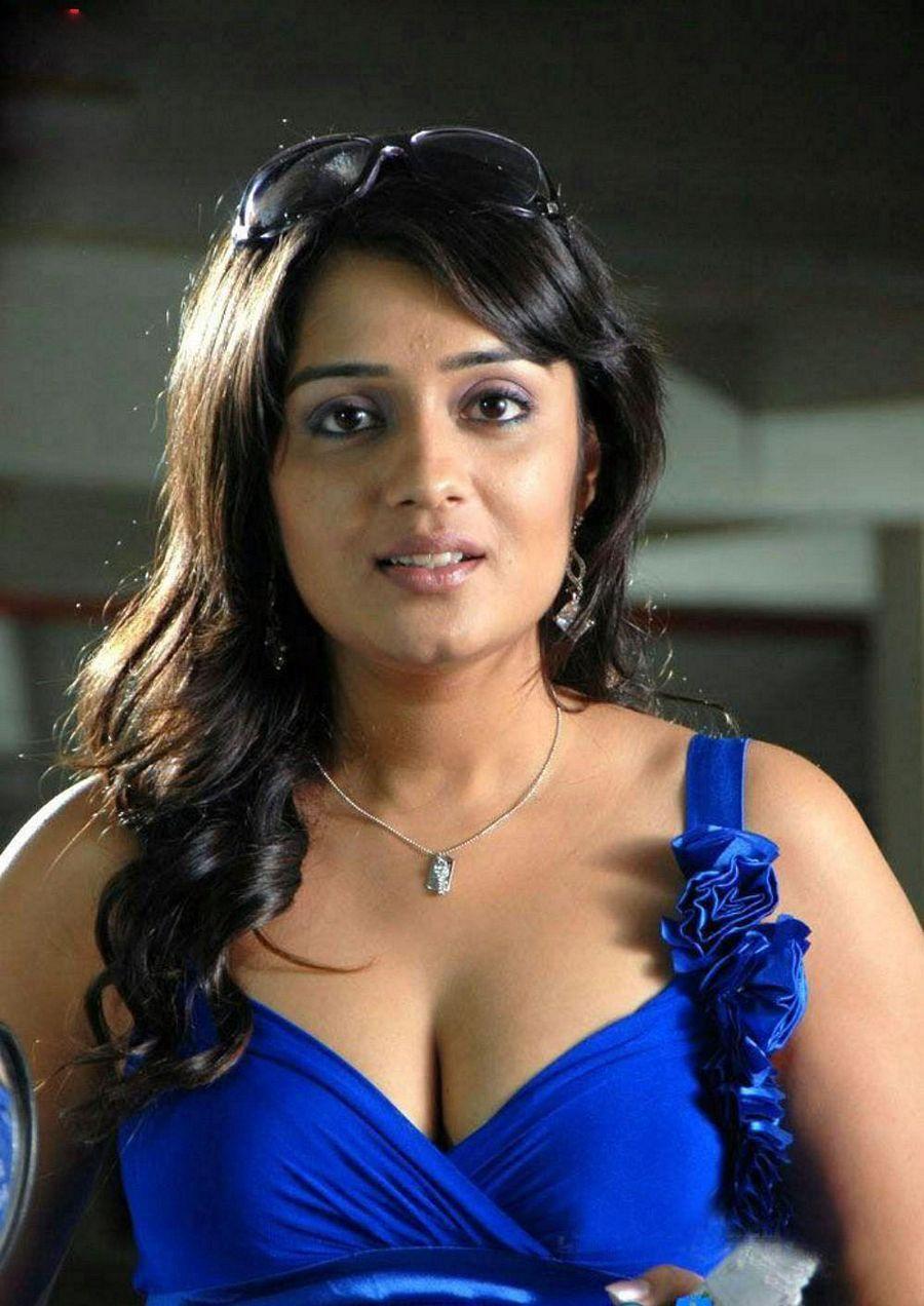 900x1272 Telugu Heroine Photo