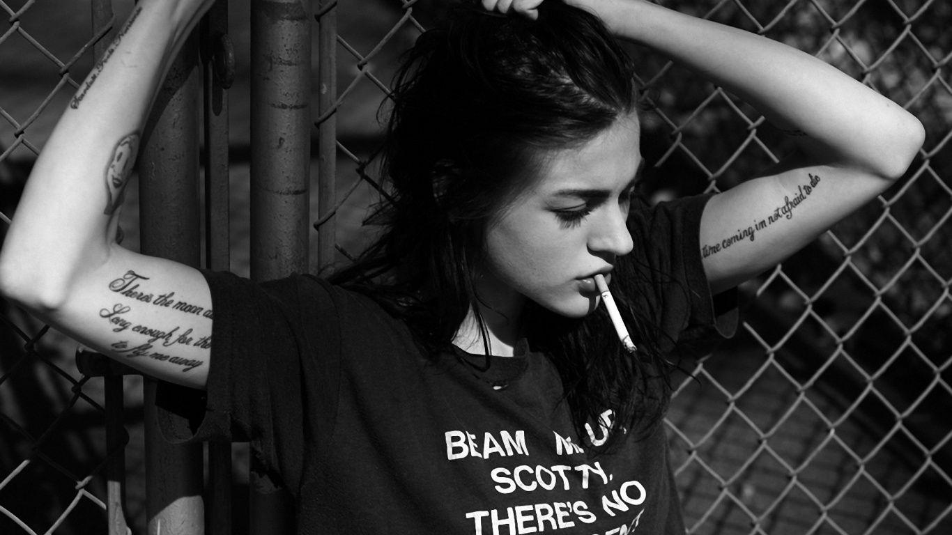 1366x768 Tattoo Girl desktop PC and Mac wallpaper