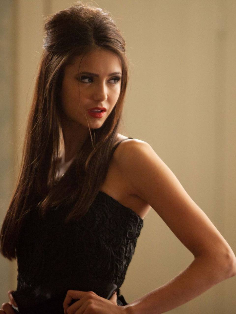 960x1280 Katherine Pierce wallpaper