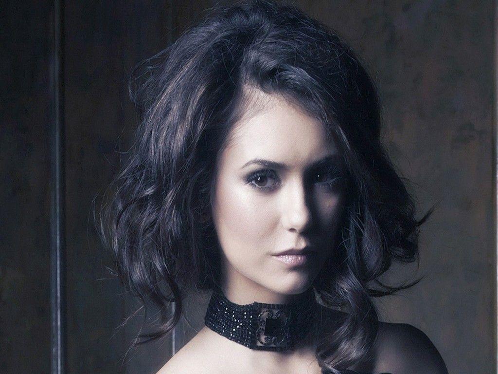 1024x768 Nina Dobrev, The Vampire Diaries, Katherine Pierce wallpaper