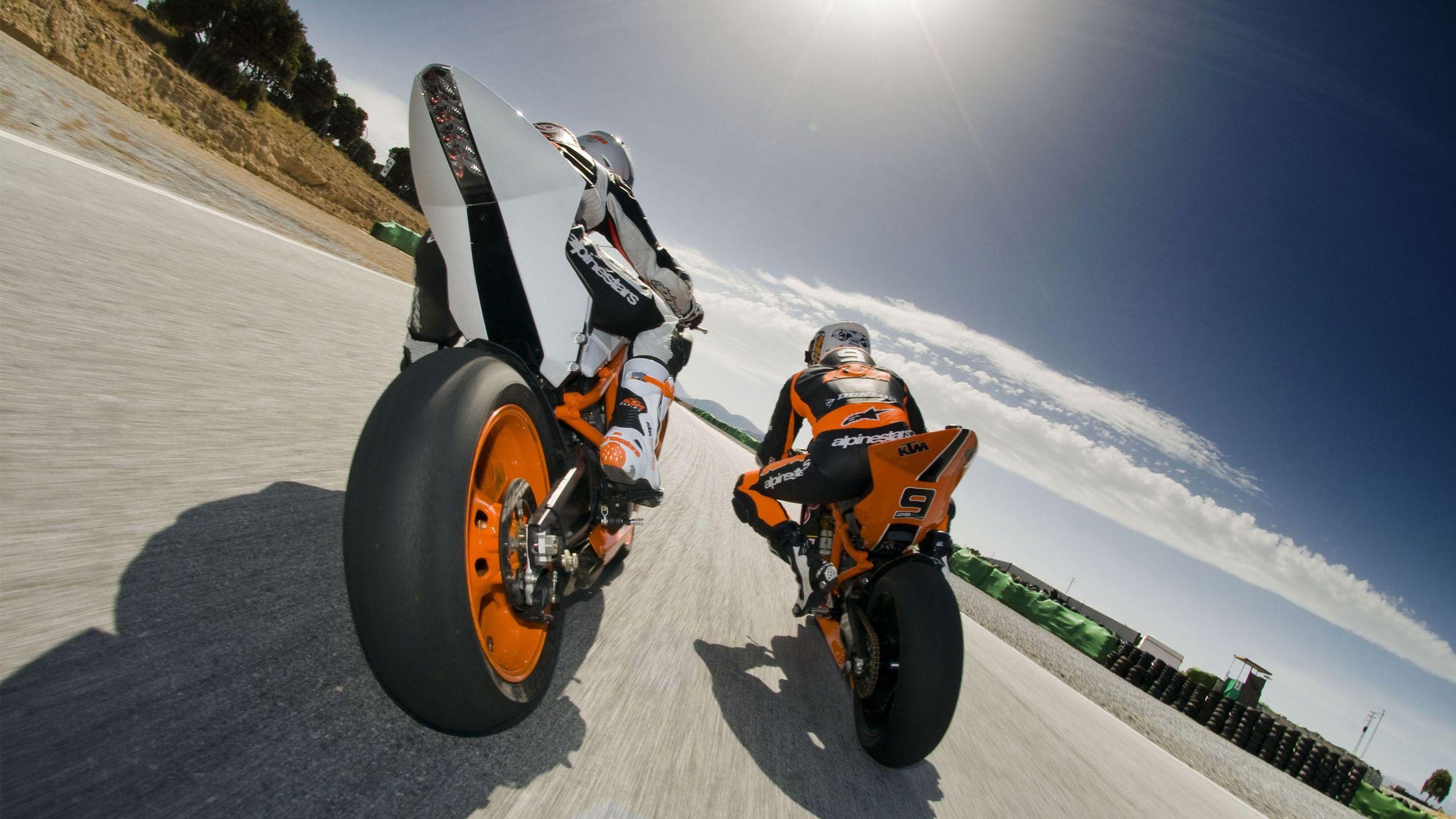 2560x1440 Sports Bikes Race HD Wallpaper Car Wallpaper
