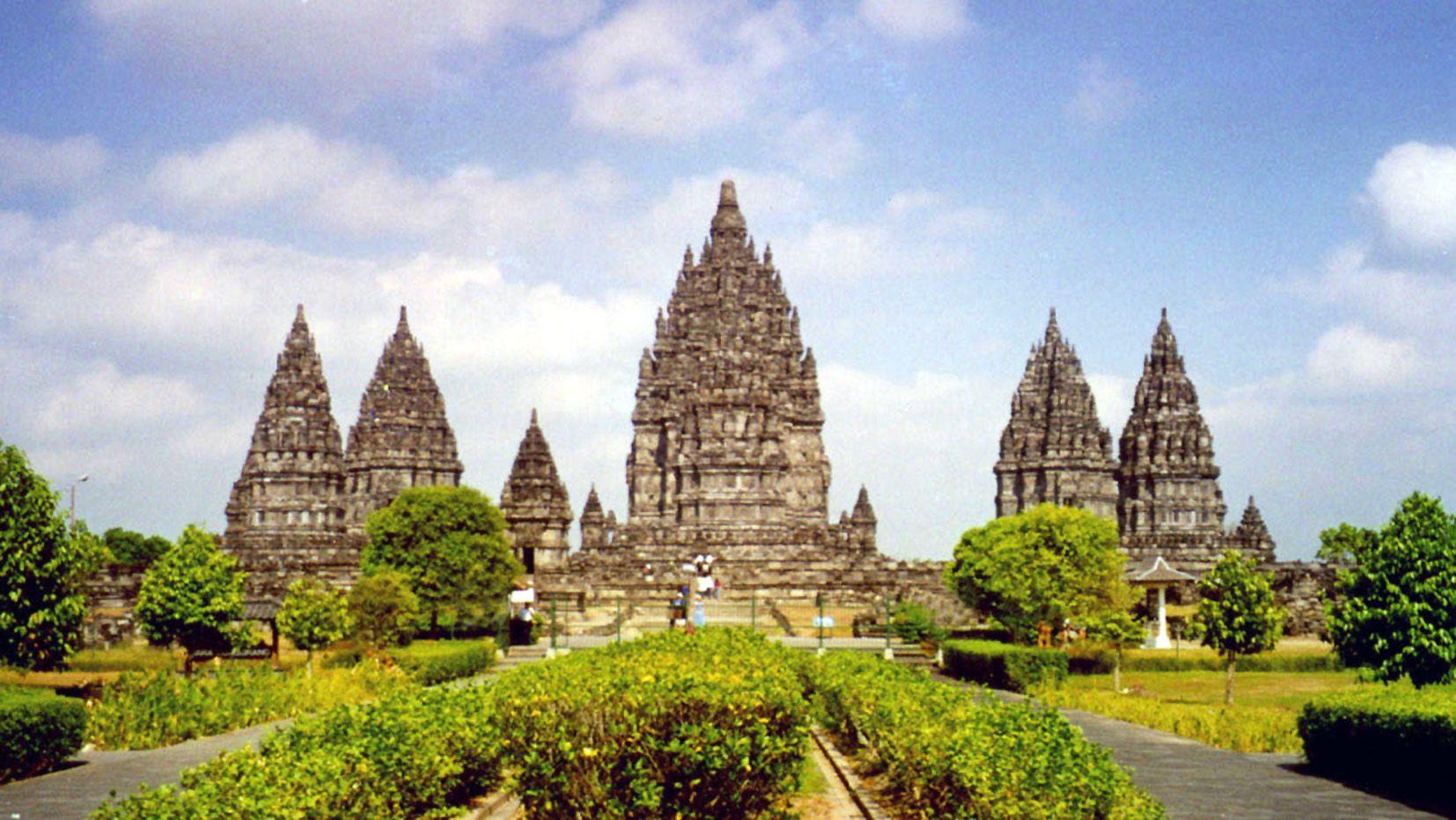 1654x932 Prambanan Temple wallpaper, Religious, HQ Prambanan Temple pictureK Wallpaper 2019