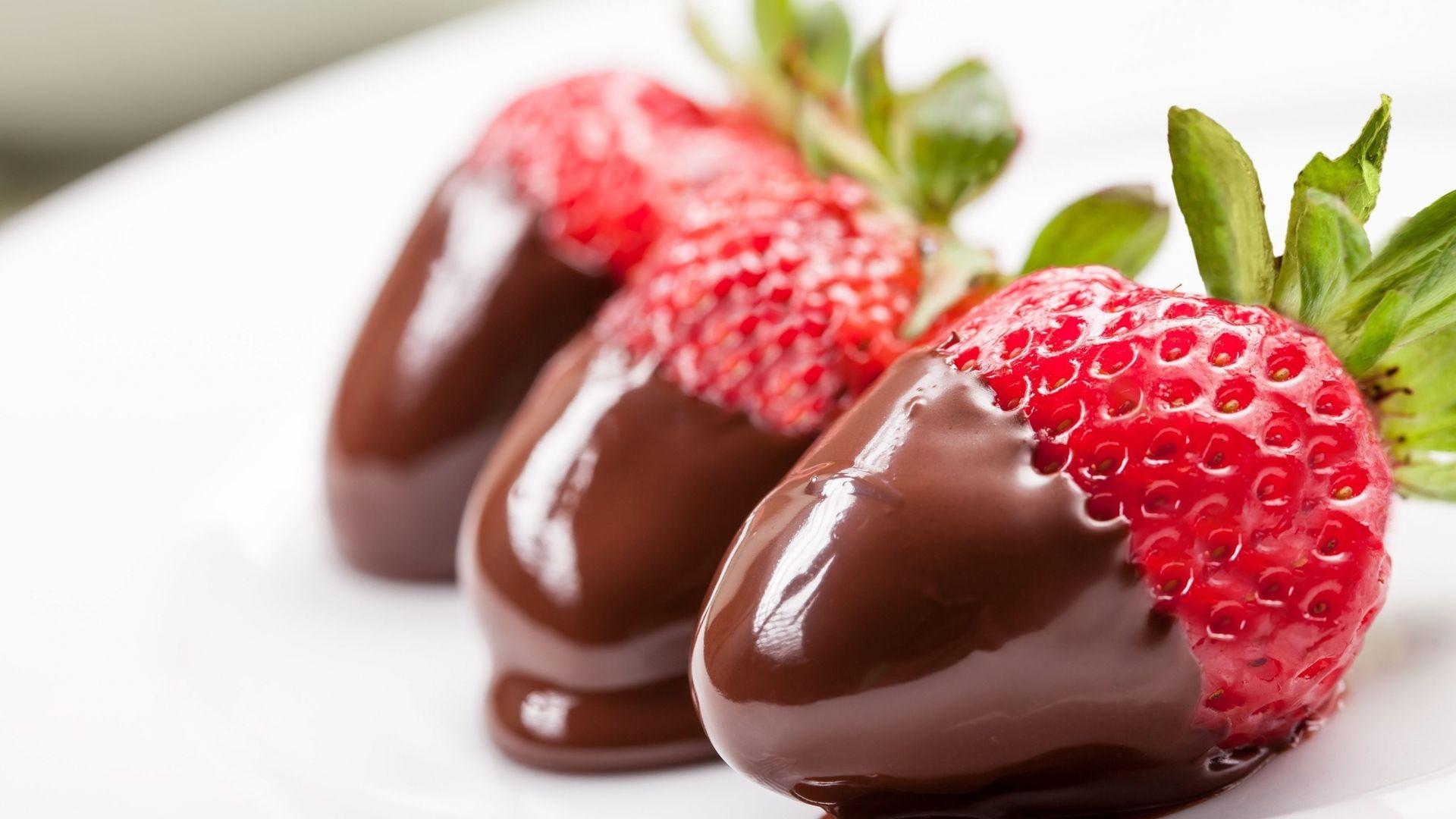 1920x1080 Strawberry Chocolate Dessert Laptop Full HD 1080P HD 4k Wallpaper, Image, Background, Photo and Picture