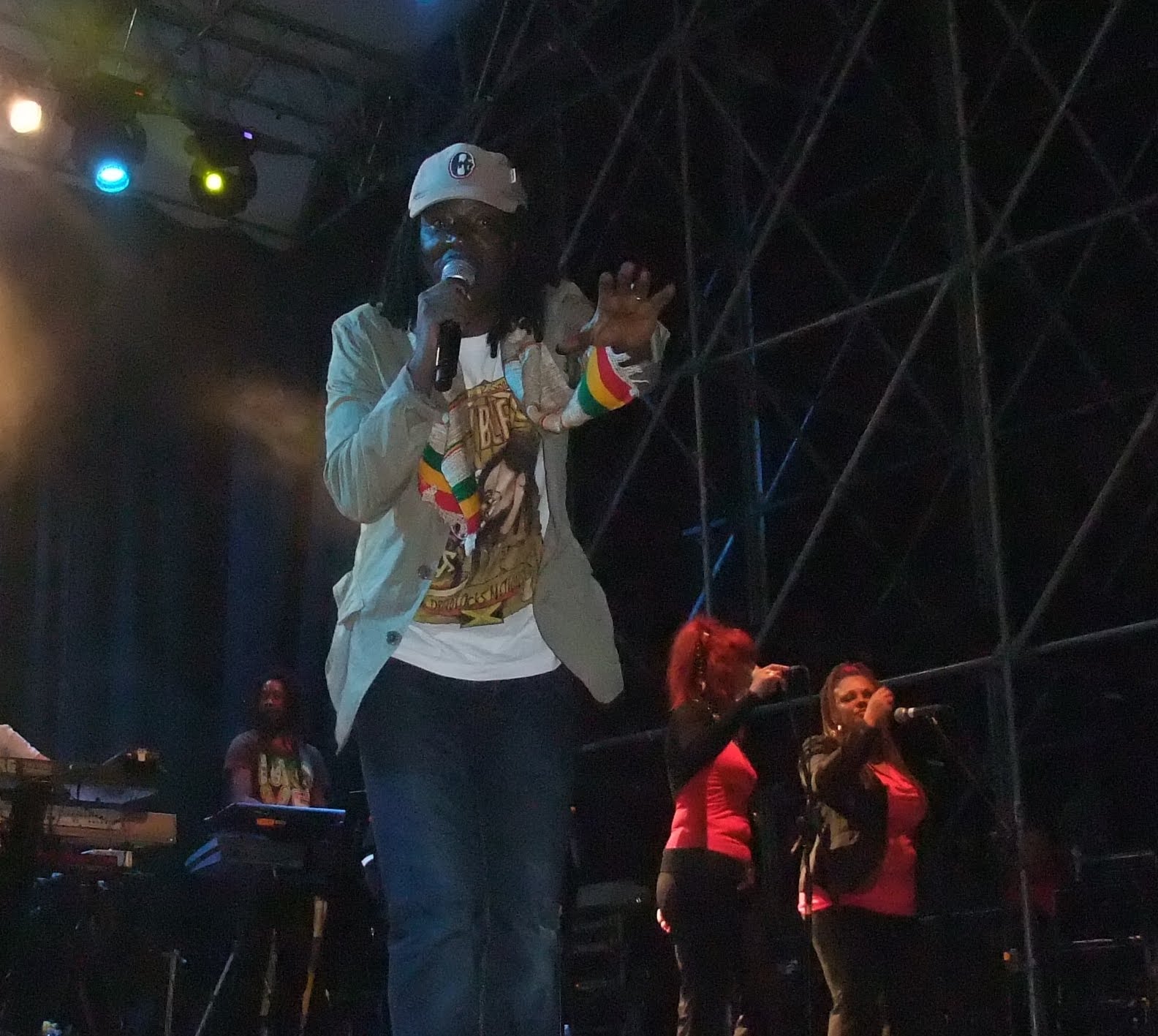 1584x1417 Reggaediscography: ALPHA BLONDY: (25 June 2011)